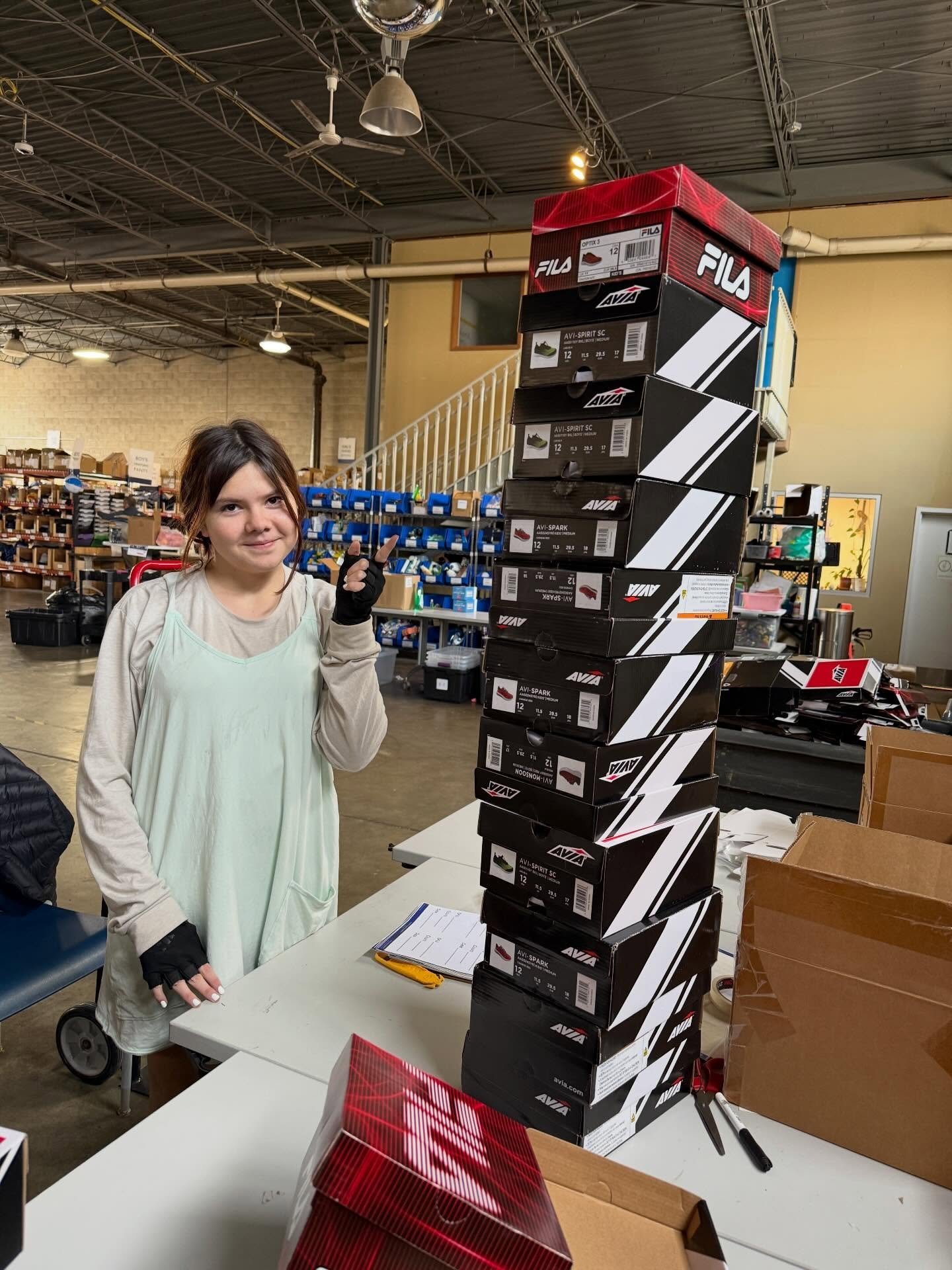 Saint Louis Sudbury School students, staff, and volunteers enjoyed supporting the incredible work that The Little Bit Foundation (@littlebitstl) does for the St. Louis community! 💙 We unboxed, removed tags, and sorted pants and shoes for under-resou