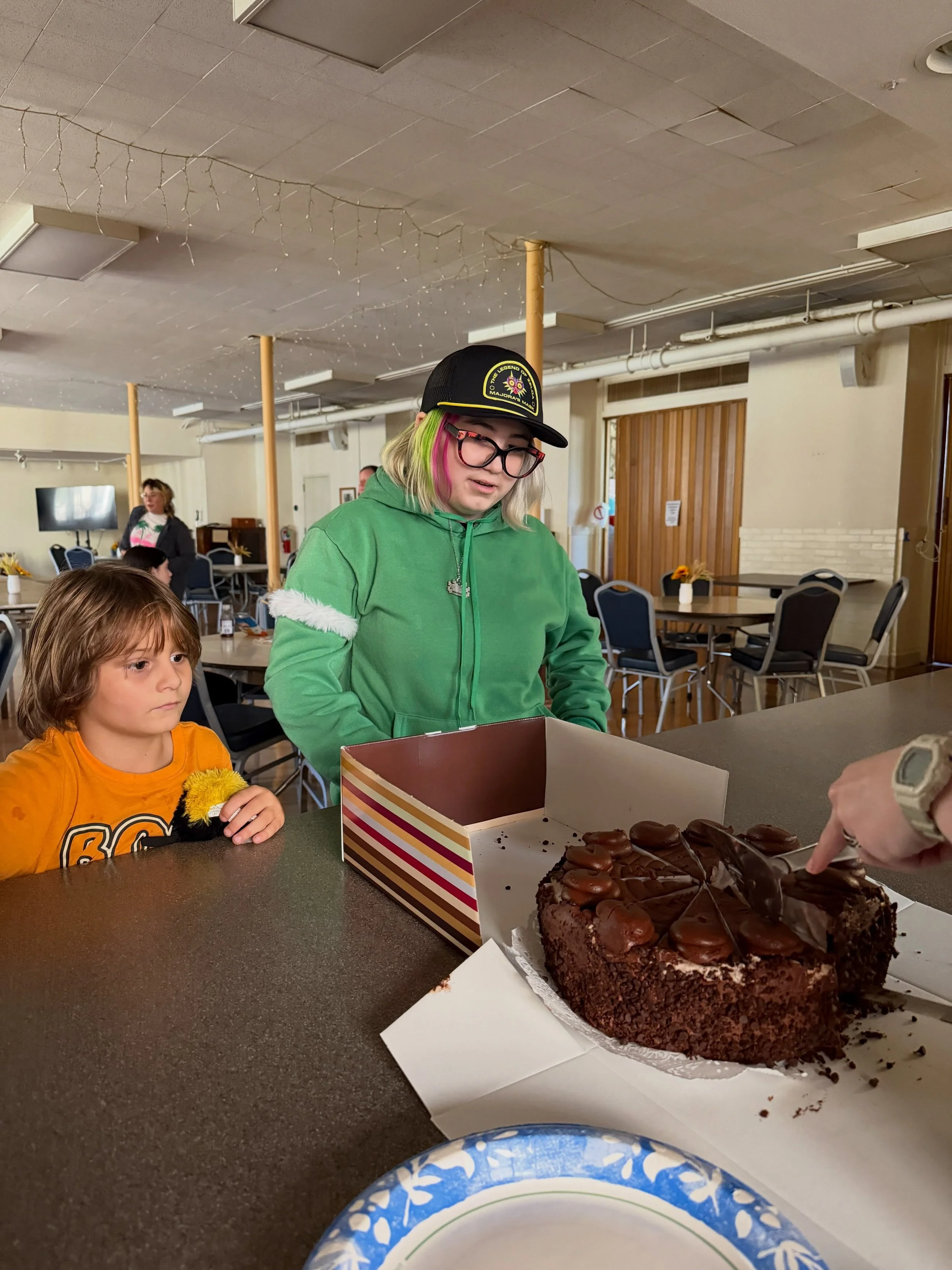 We celebrated a Sudbury student&rsquo;s birthday with a giant Oreo cheesecake, vegan cupcakes, and the birthday song this week. ⭐️ Overheard during the party: &ldquo;The cheesecake is huge,&rdquo; &ldquo;It&rsquo;s so good,&rdquo; &ldquo;Can I have m