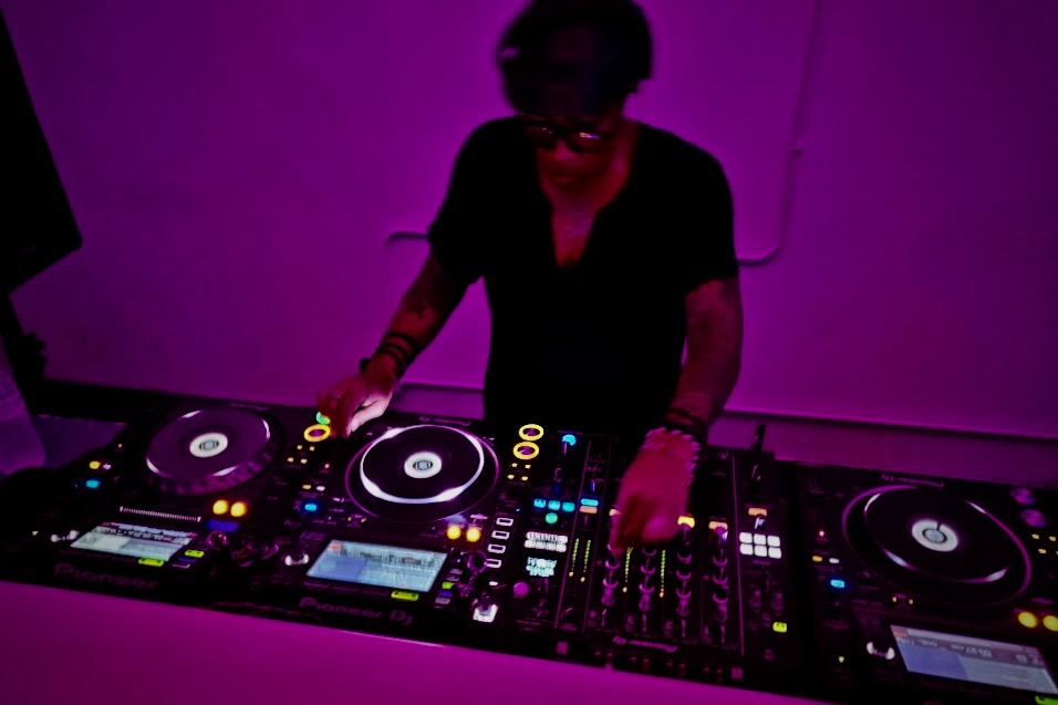 dj heather.jpeg