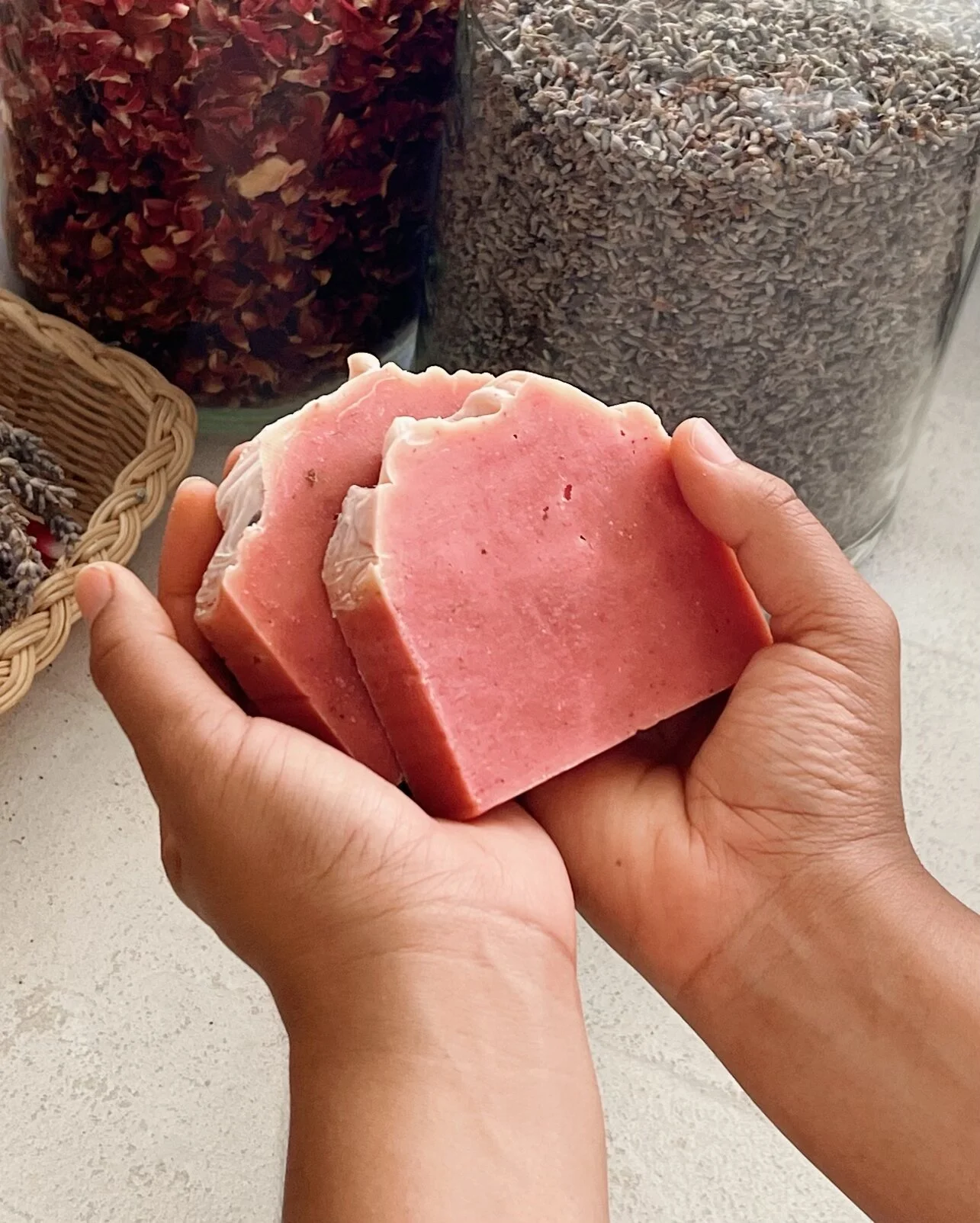 8602AB1E-7BB7-4034-A5D8-A6D7496F6836