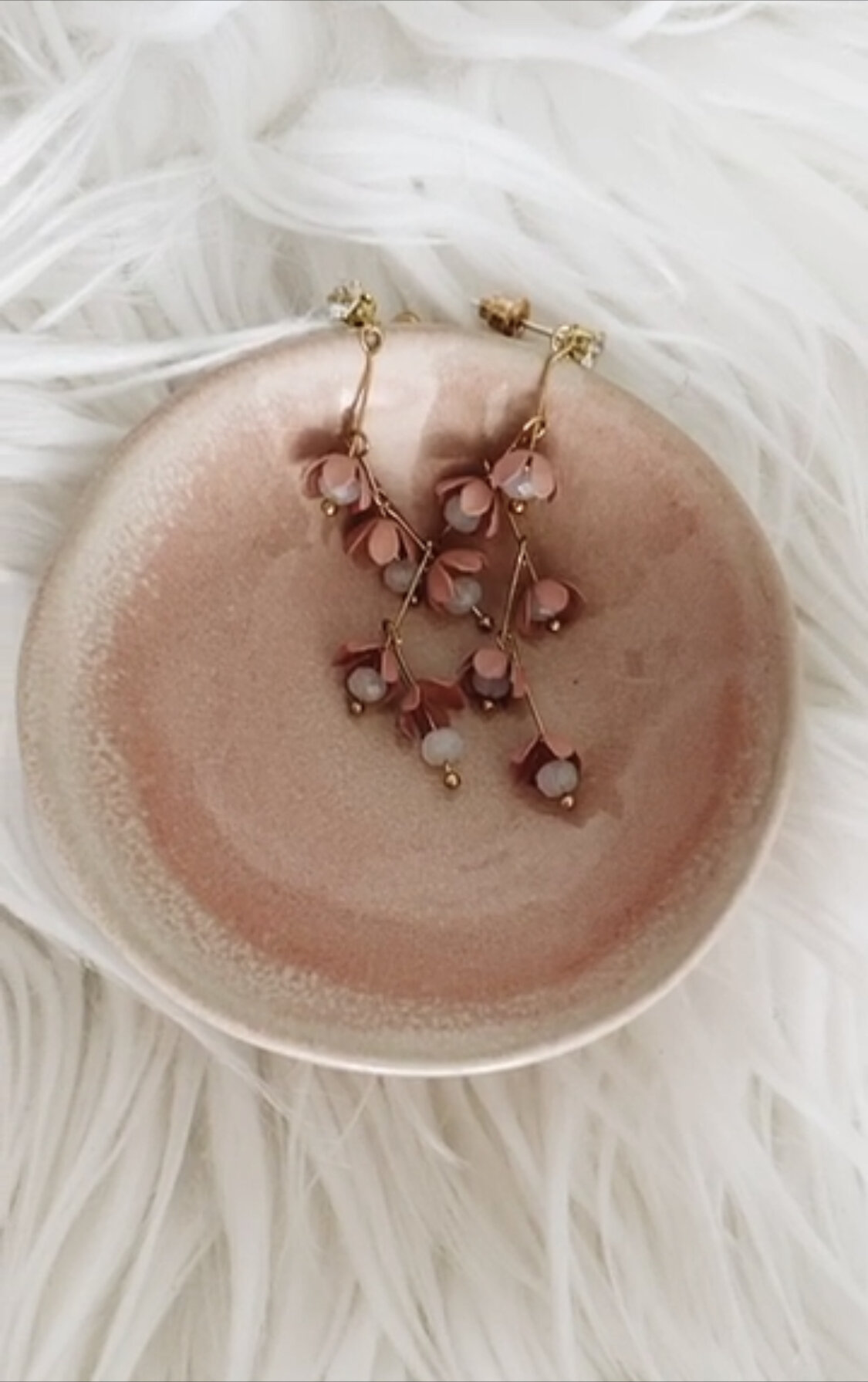 Flower shower earrings