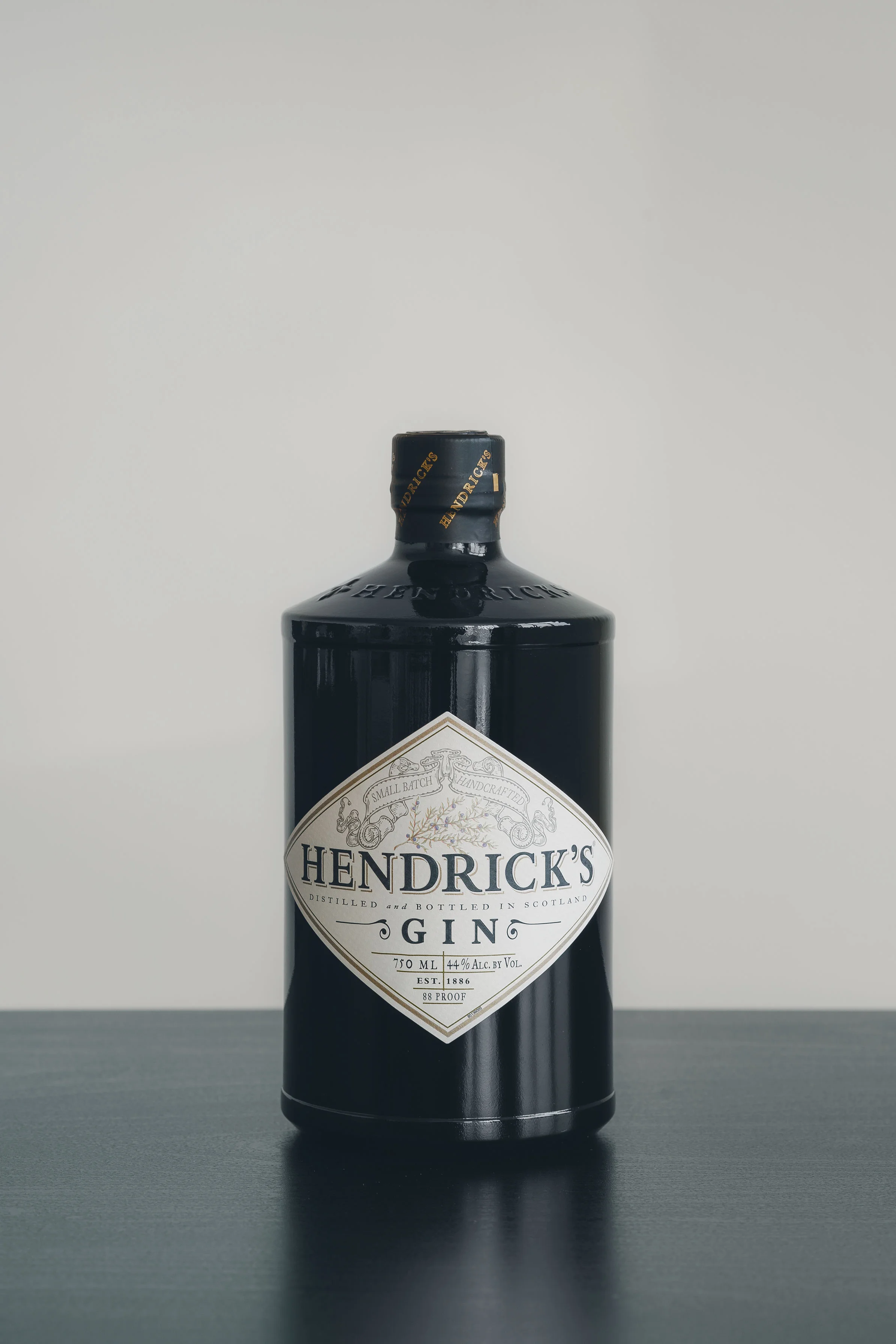 Cristofer_Jeschke_Hendricks_Gin.jpg