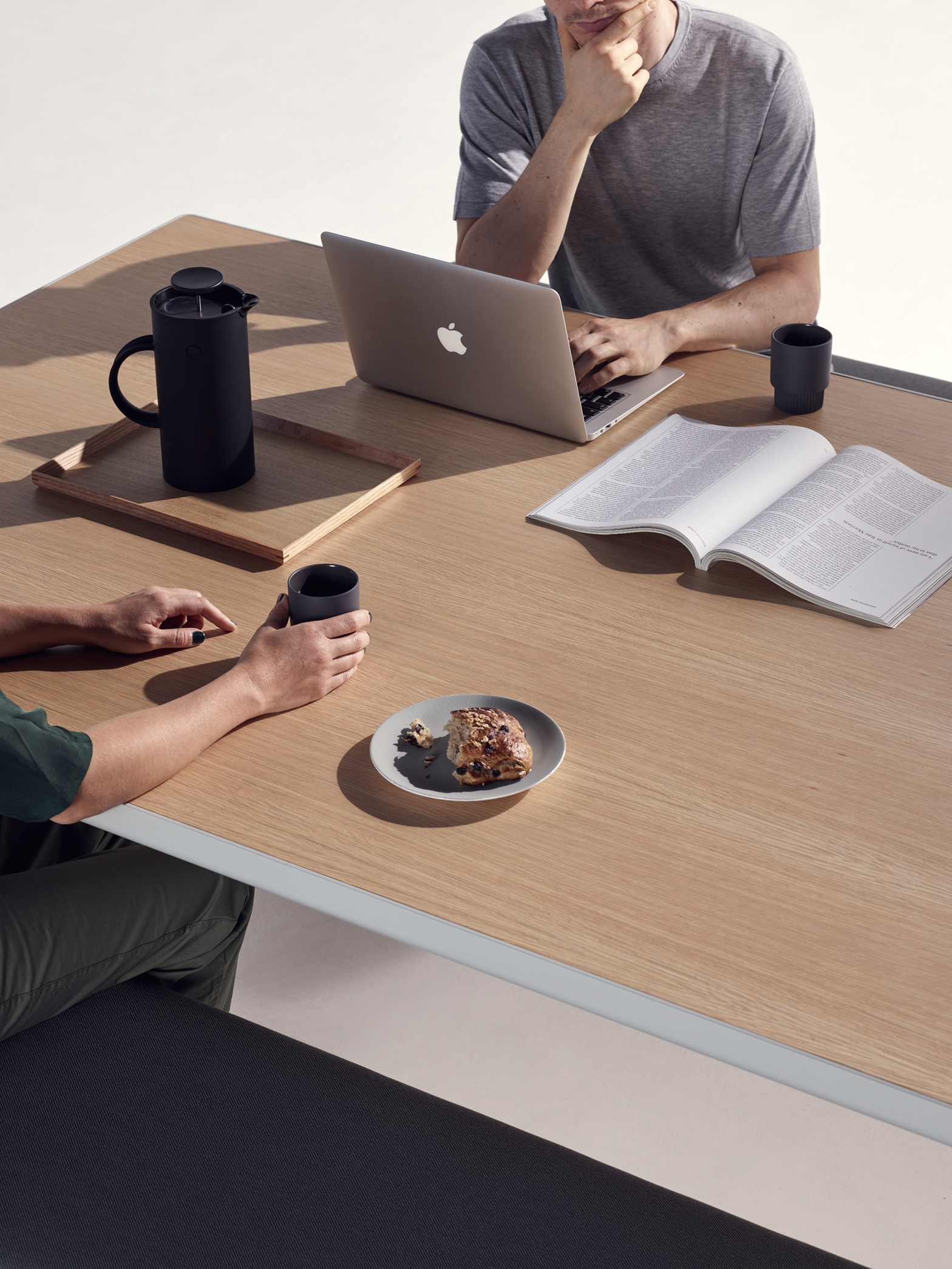 Edge Meeting by Pearson Lloyd (3).jpg