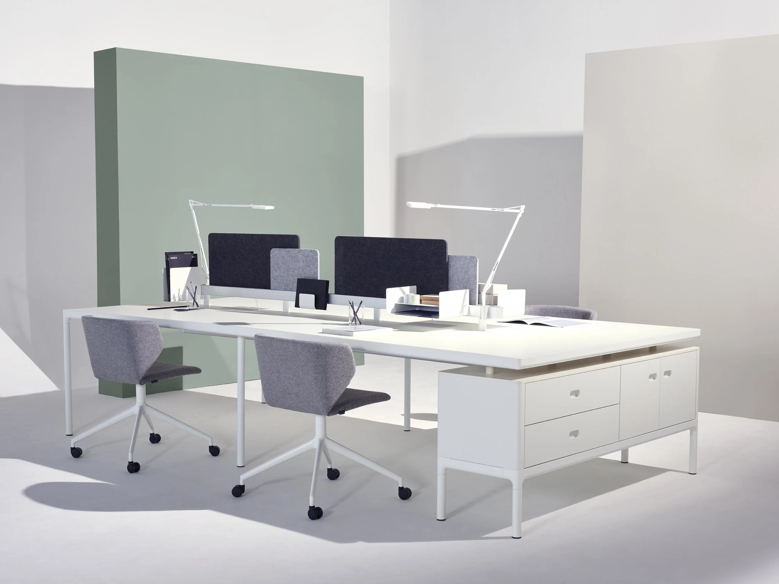 Edge Desk by Pearson Lloyd (3).jpg