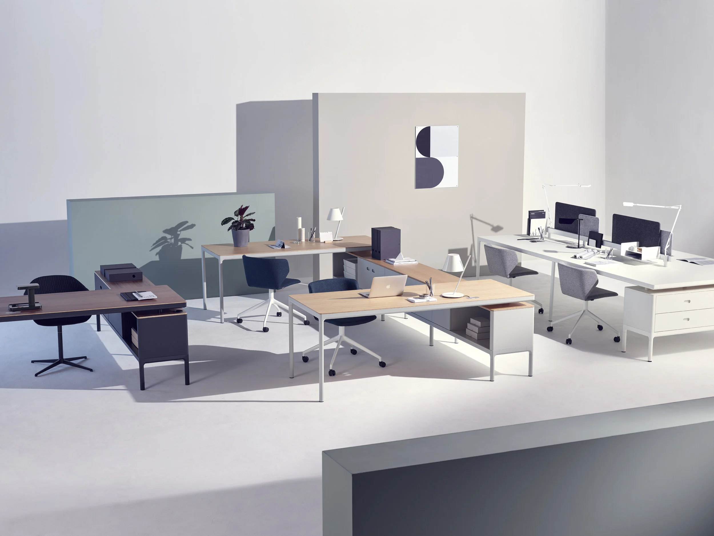 Edge Spine by Pearson Lloyd (7).jpg