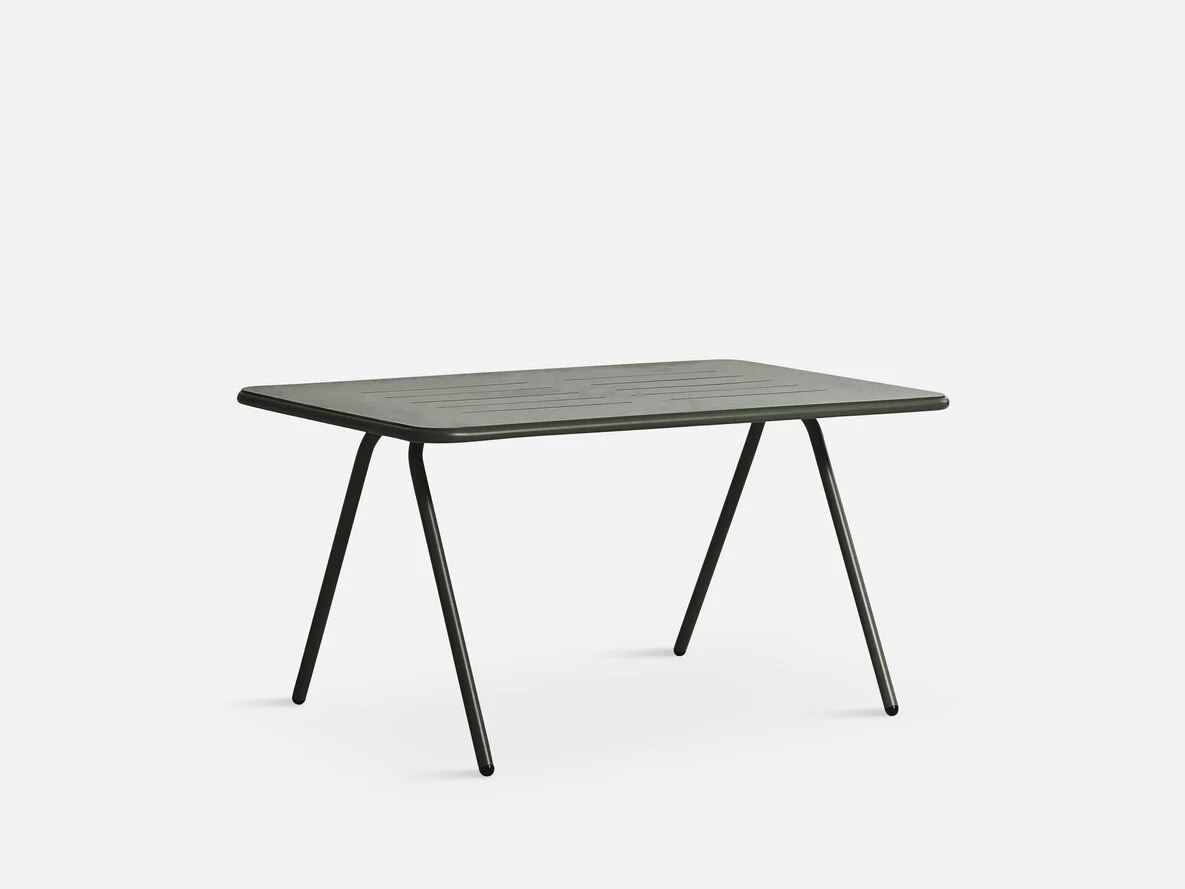 300068_WOUD_RAY_table_140_dark_green.jpg