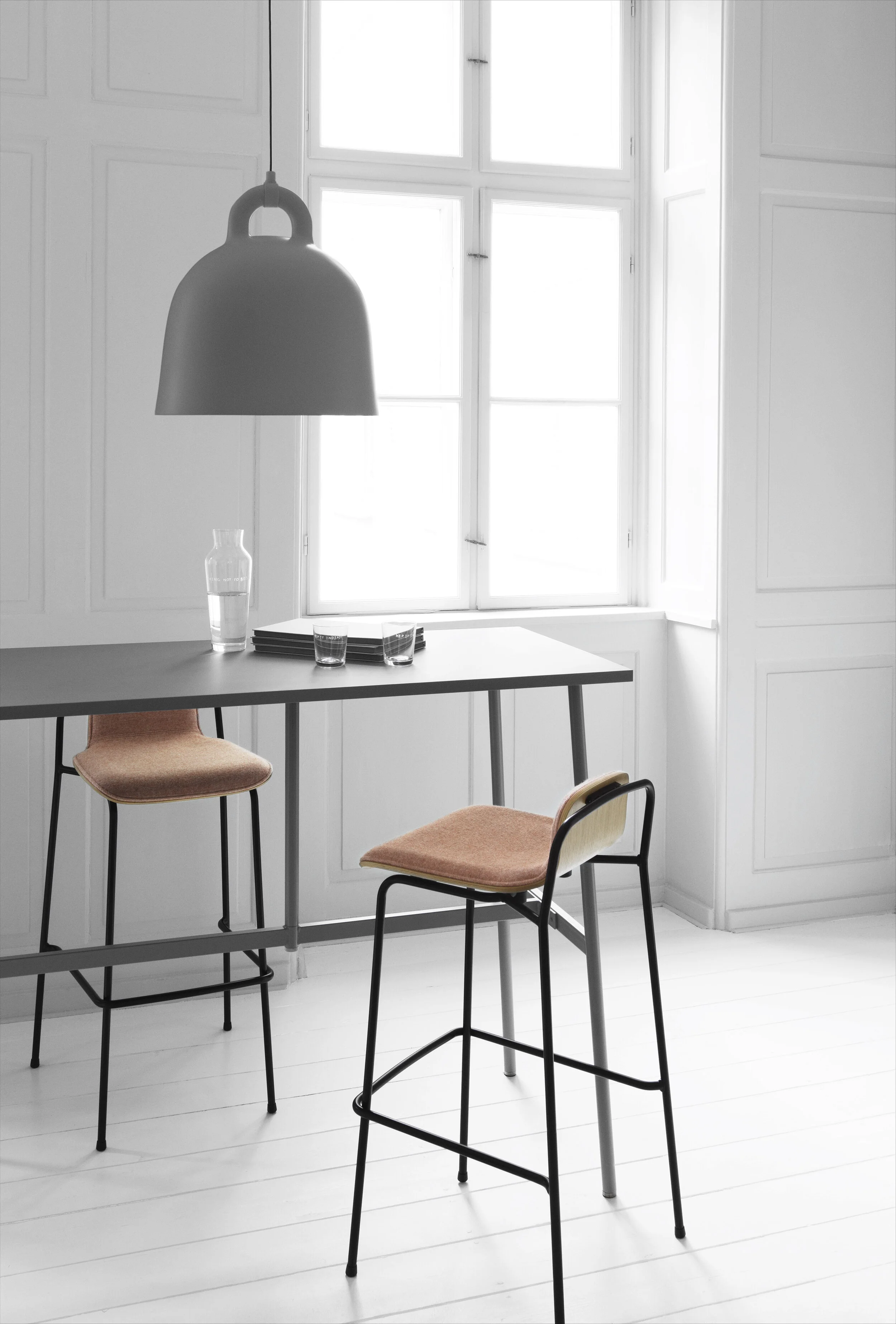 2020_Normann_Copenhagen_Studio_Barstool_75_cm_Synergy_LDS74_Bell_Lamp_Union_Table.jpg