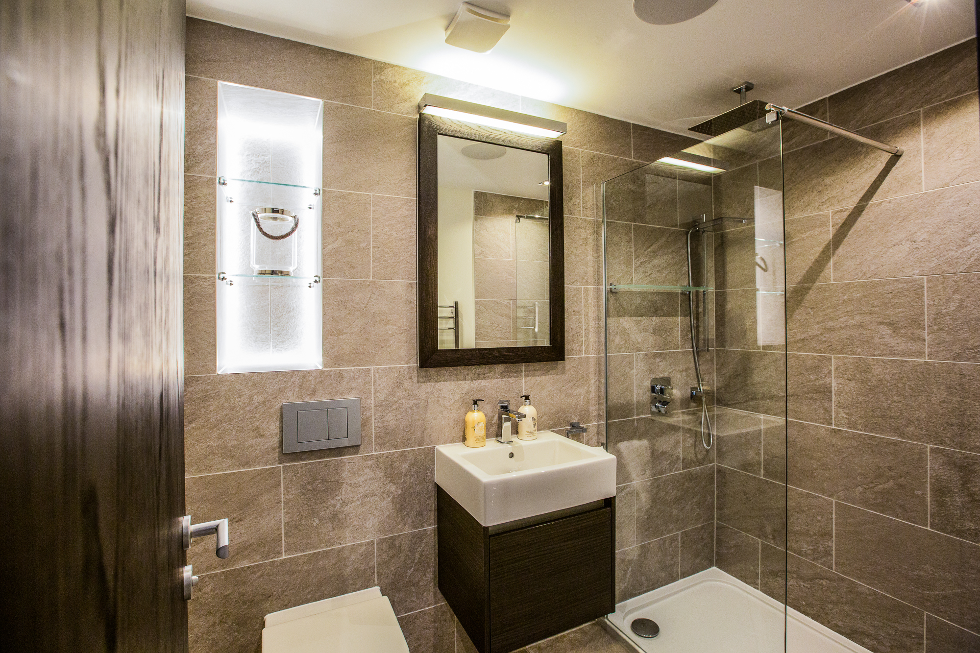 EN_Case_Study_Spice_Quay_Gallery_4.jpg