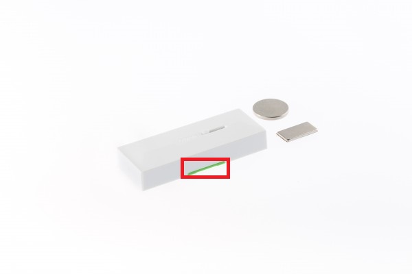 Loxone_Product_Door_Window_Contact_Air_Contact.jpg