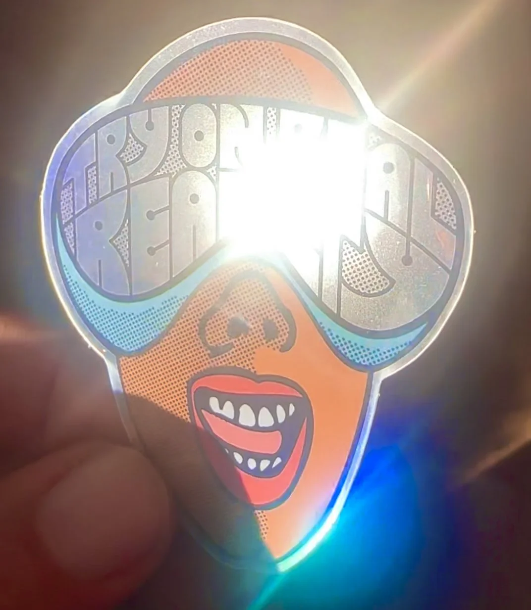 Holographic sticker w highlights