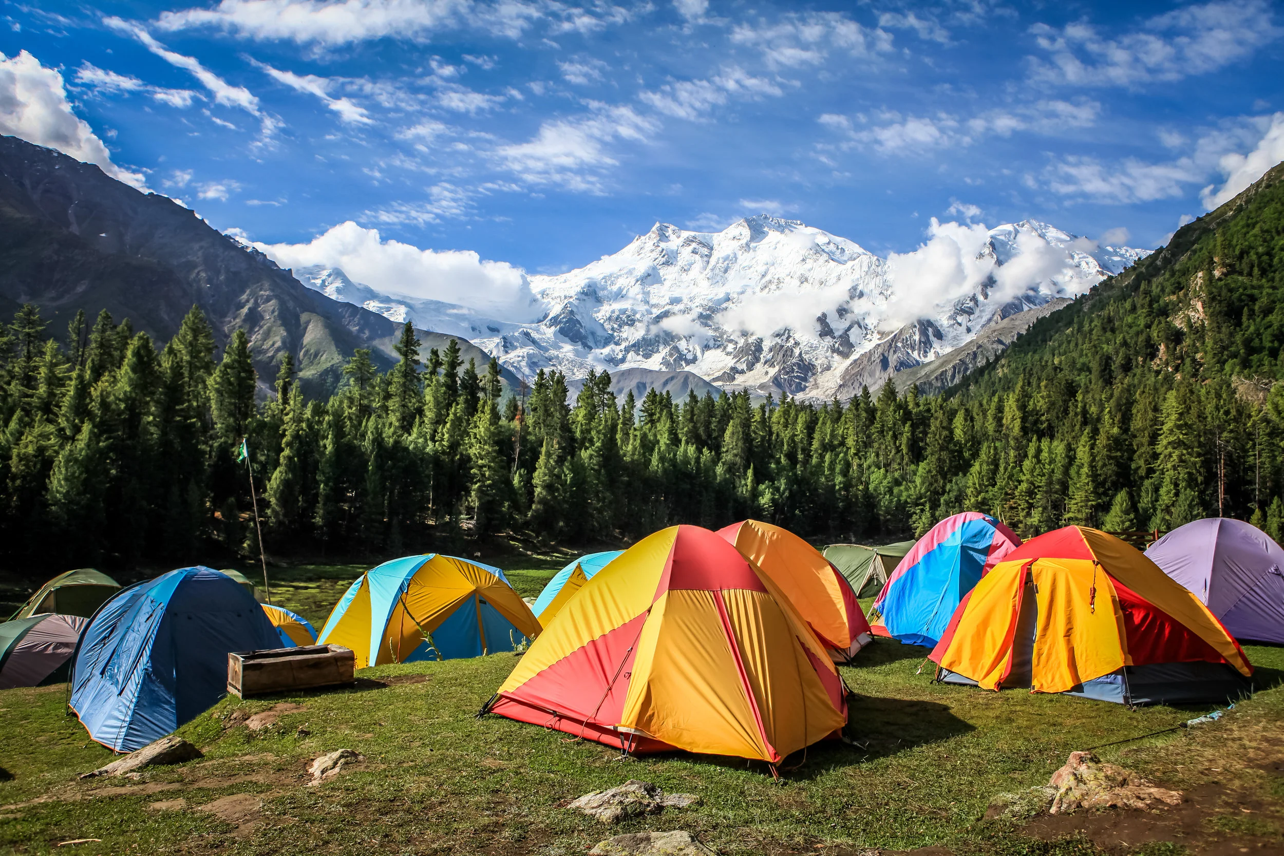 CAMPING