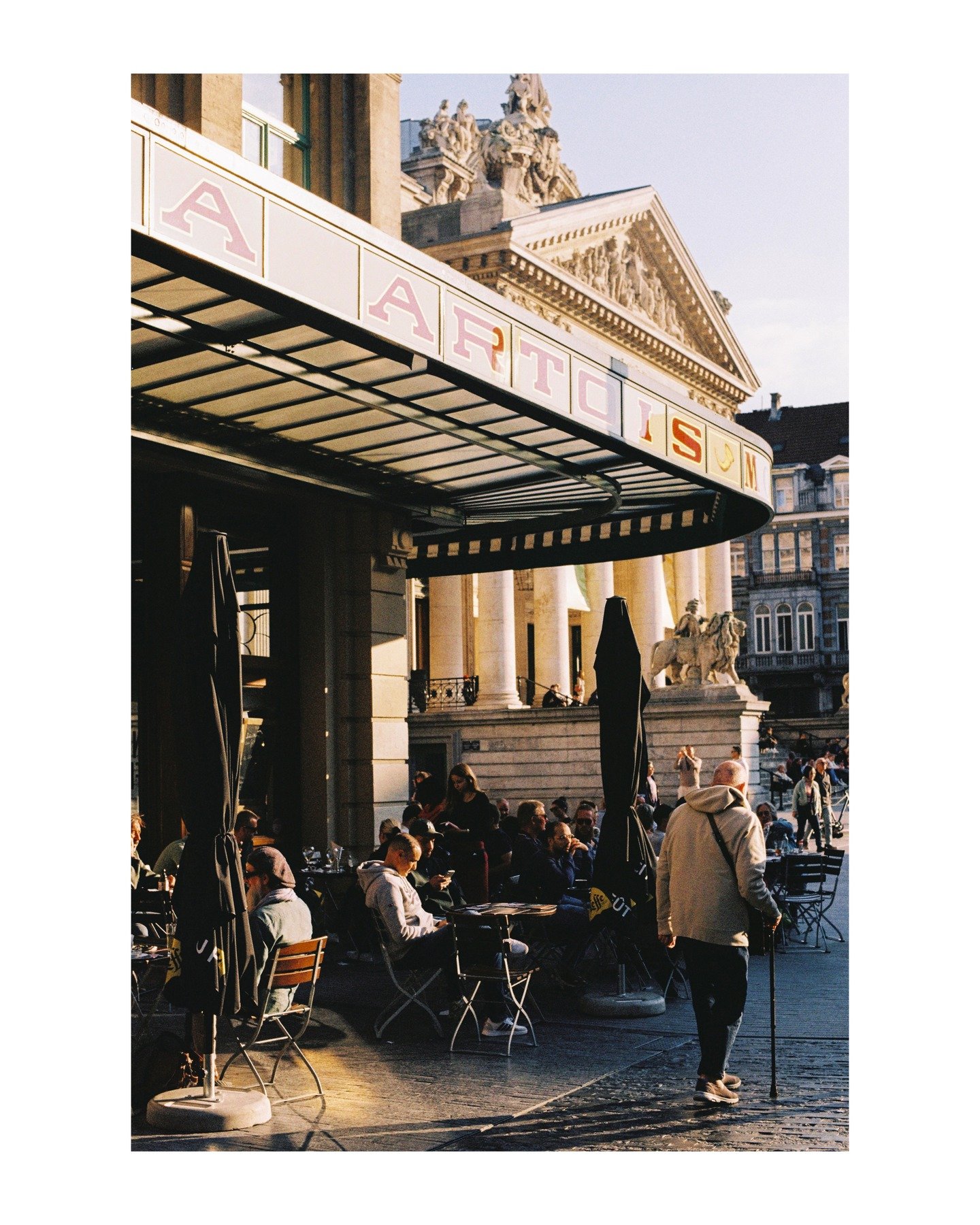 The last sunny days in Brussels before everything goes to sh*t (winter) - October 2024
📷 Nikkormat F3T
🎞️ Kodak Portra 400 and 800
Dev &amp; Scan: @morifilmlab
.
.
.
#filmclubglobal #filmclub #analogvibes #nikonphotography #broadmag #FilmPhotograph