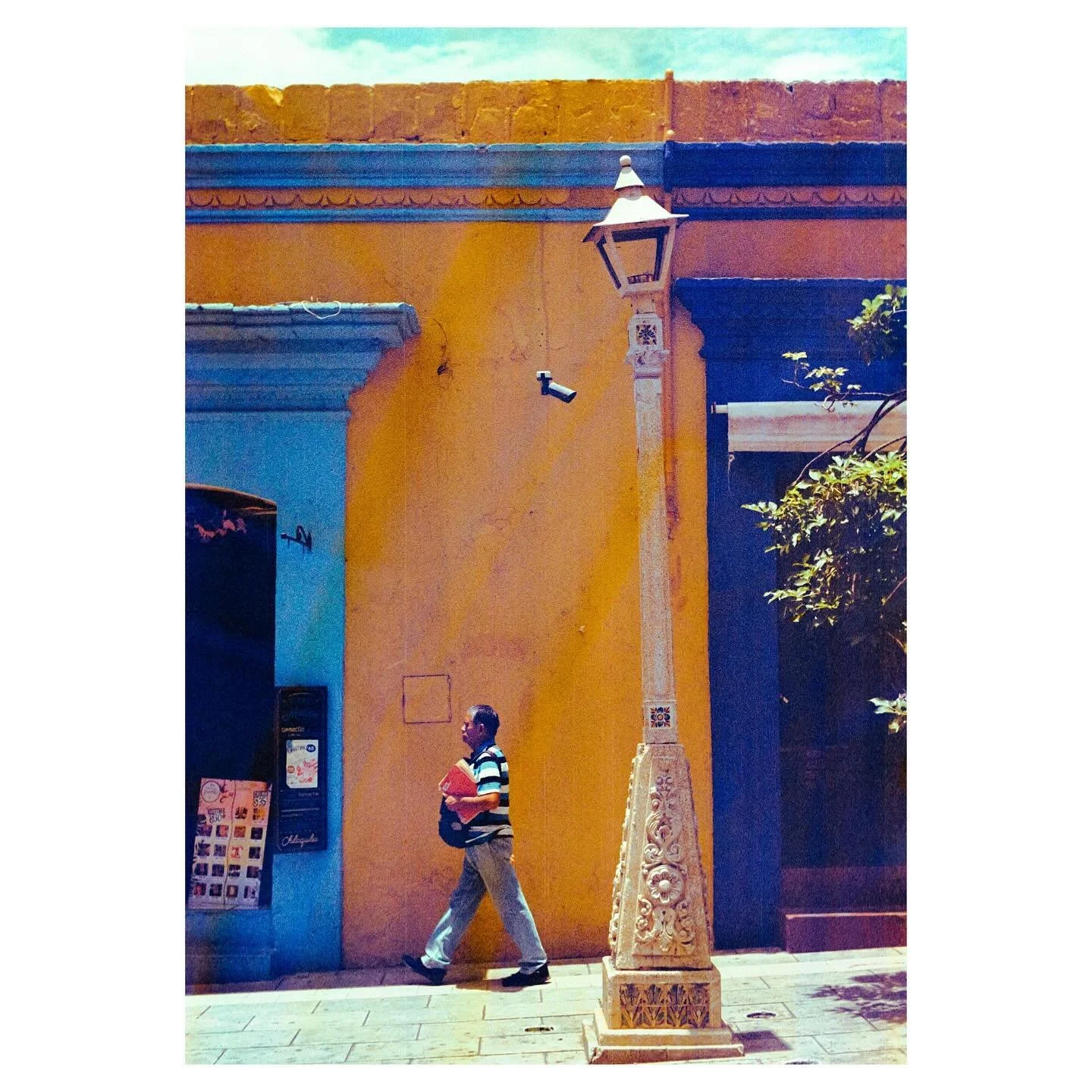 Oaxaca City (Mexico) on film (damaged by airport x-ray scanners) - August 2024.

📷 Nikkormat F3T
🎞️ Cinestill 50D
Dev &amp; Scan: @aw.paluch

#oaxacamexico #oaxacacity #analogvibes #nikonphotography #nikonf3 #FilmPhotography #filmisalive #filmisali