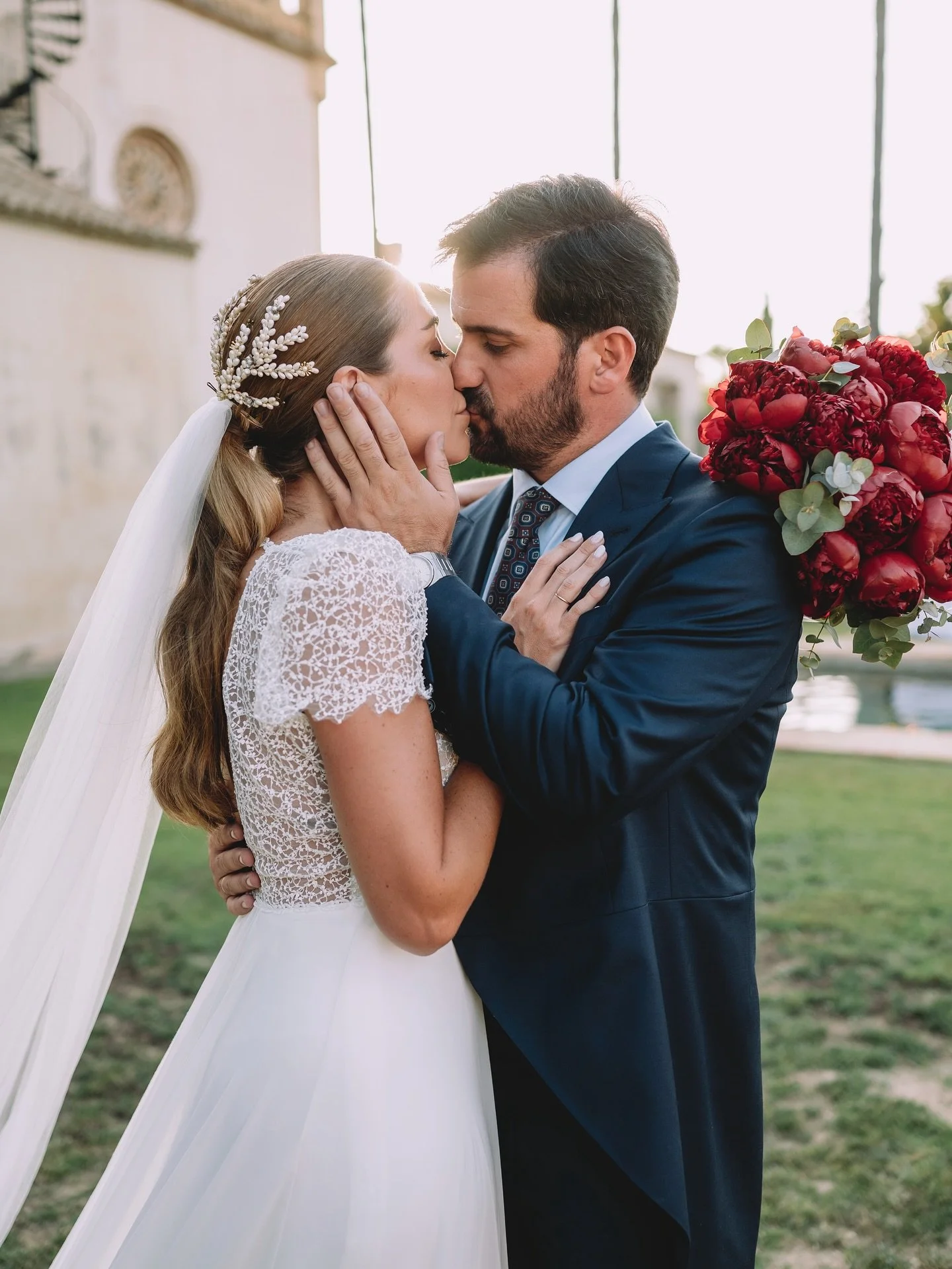 Espectacular boda de @aleaulestia92 y @asuarezll10 en la que ayer pude disfrutar capturando cada momento de su d&iacute;a.
&bull;
@juandelojo @dappersworld @nhhotels @haciendacastillejadetalhara @cateringcampuzano @smartsound.djs @iriananouel @lanuvi