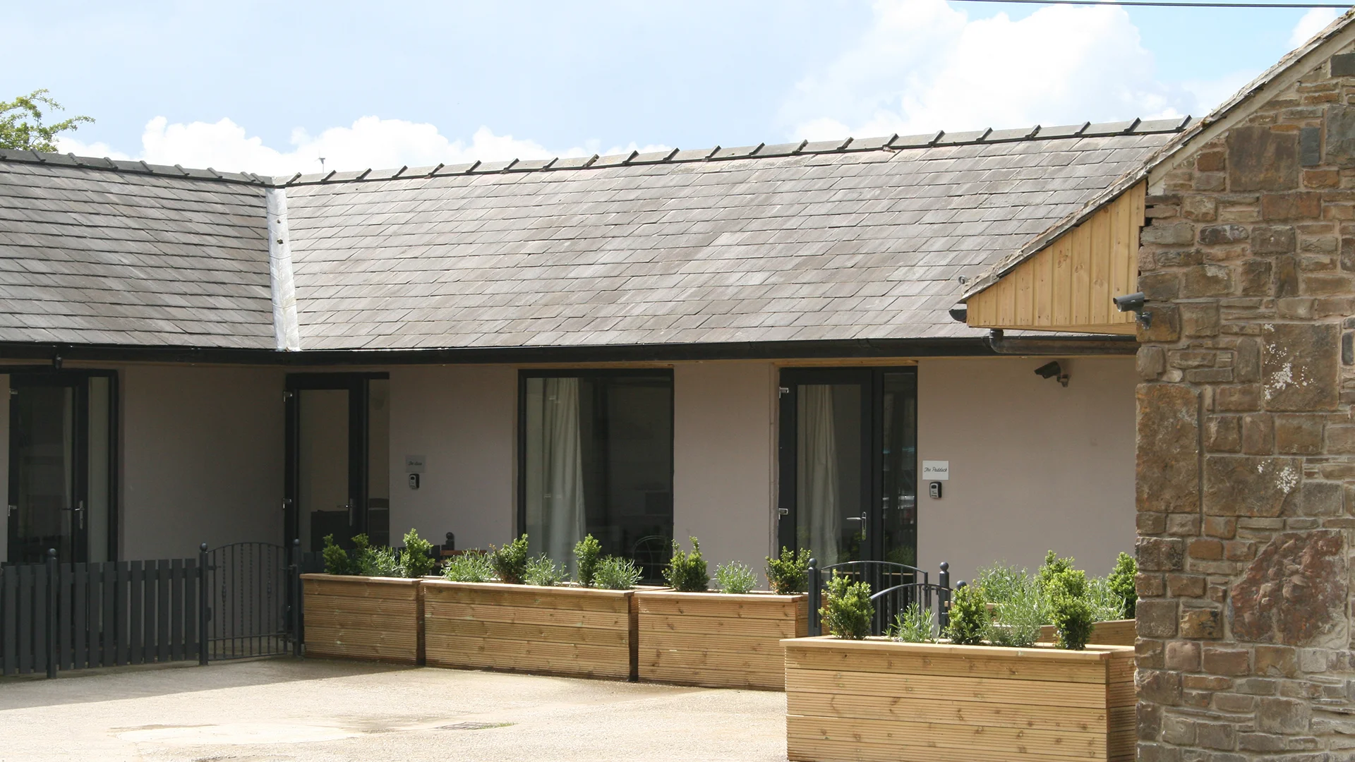 PADDOCK EXTERNAL.jpg