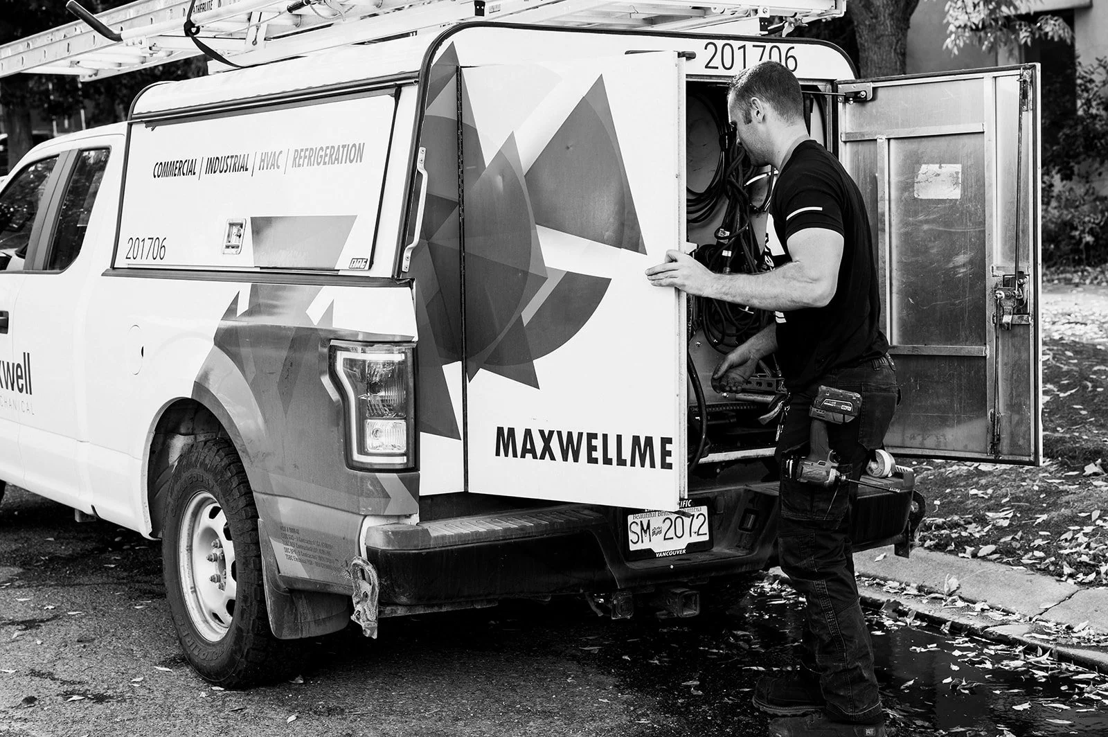 Maxwell-Mechanical-Kamloops-Brand-Shoot-September-2023-Meet-Pepper-229_websize.jpg