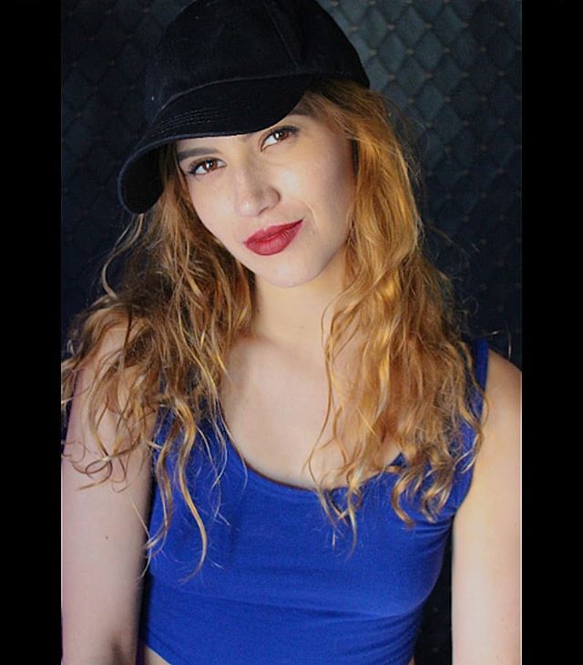 @iamjennifercortes #redhair #royalblue #model #nycactress  #famous #actress #smarty