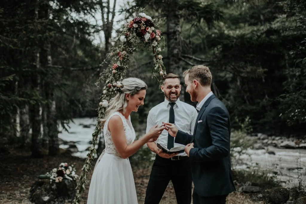 mt_hood_elopement_karra_leigh_11.jpeg