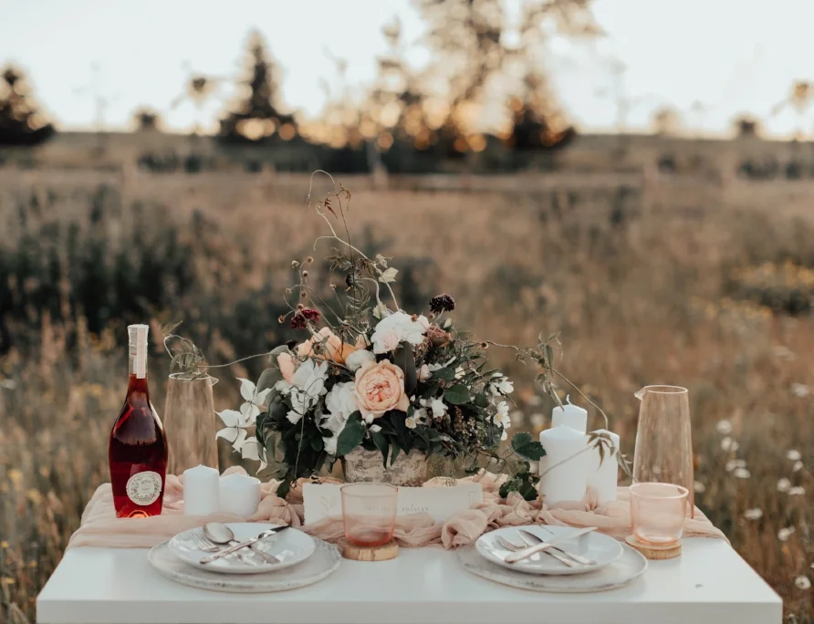 styled_tablescape_kati_hoy_24.jpg
