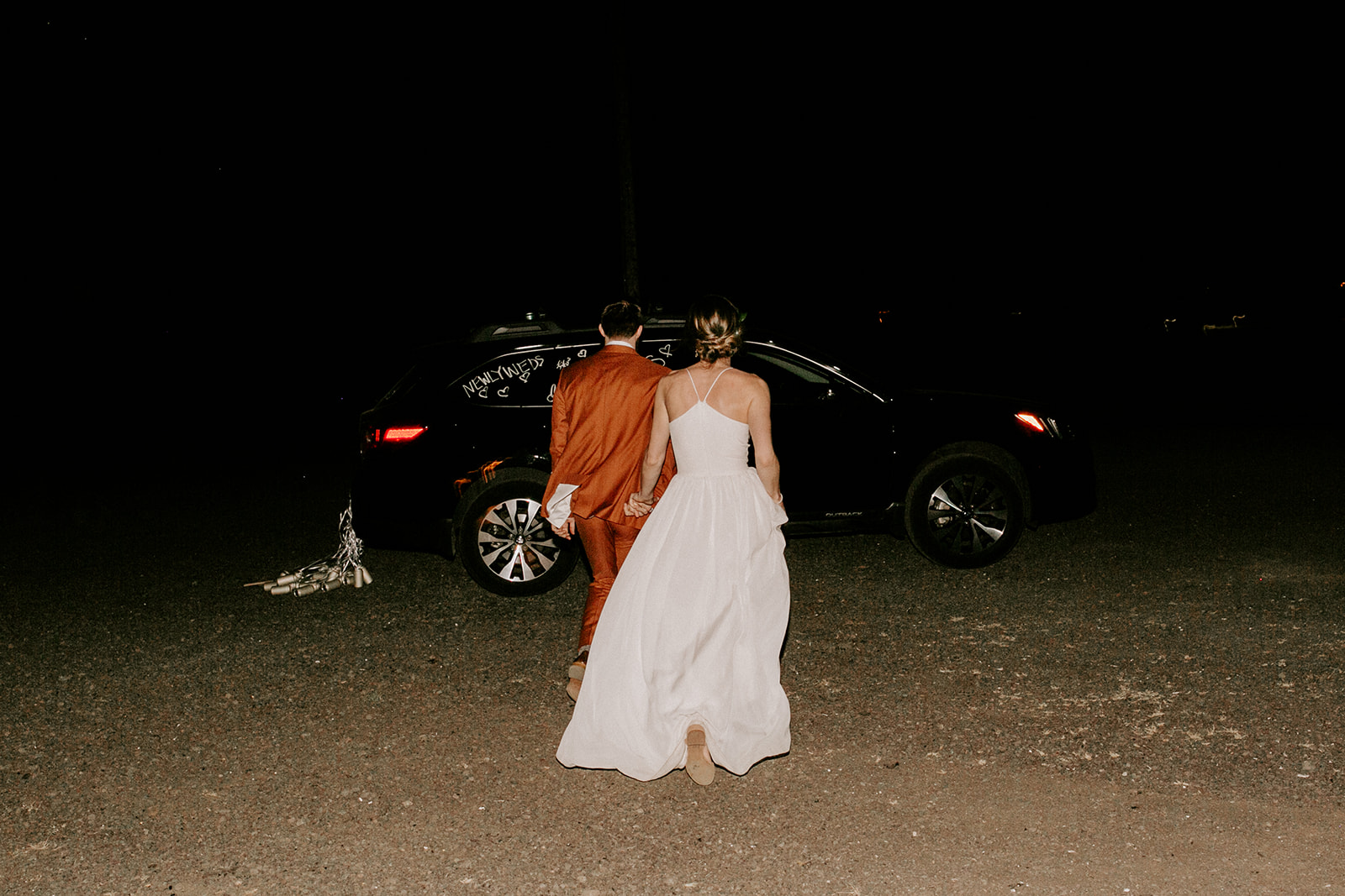 ButlerBarnPortlandOregonWeddingSarahandStephenDawnCharlesPhotographer-1303.jpg