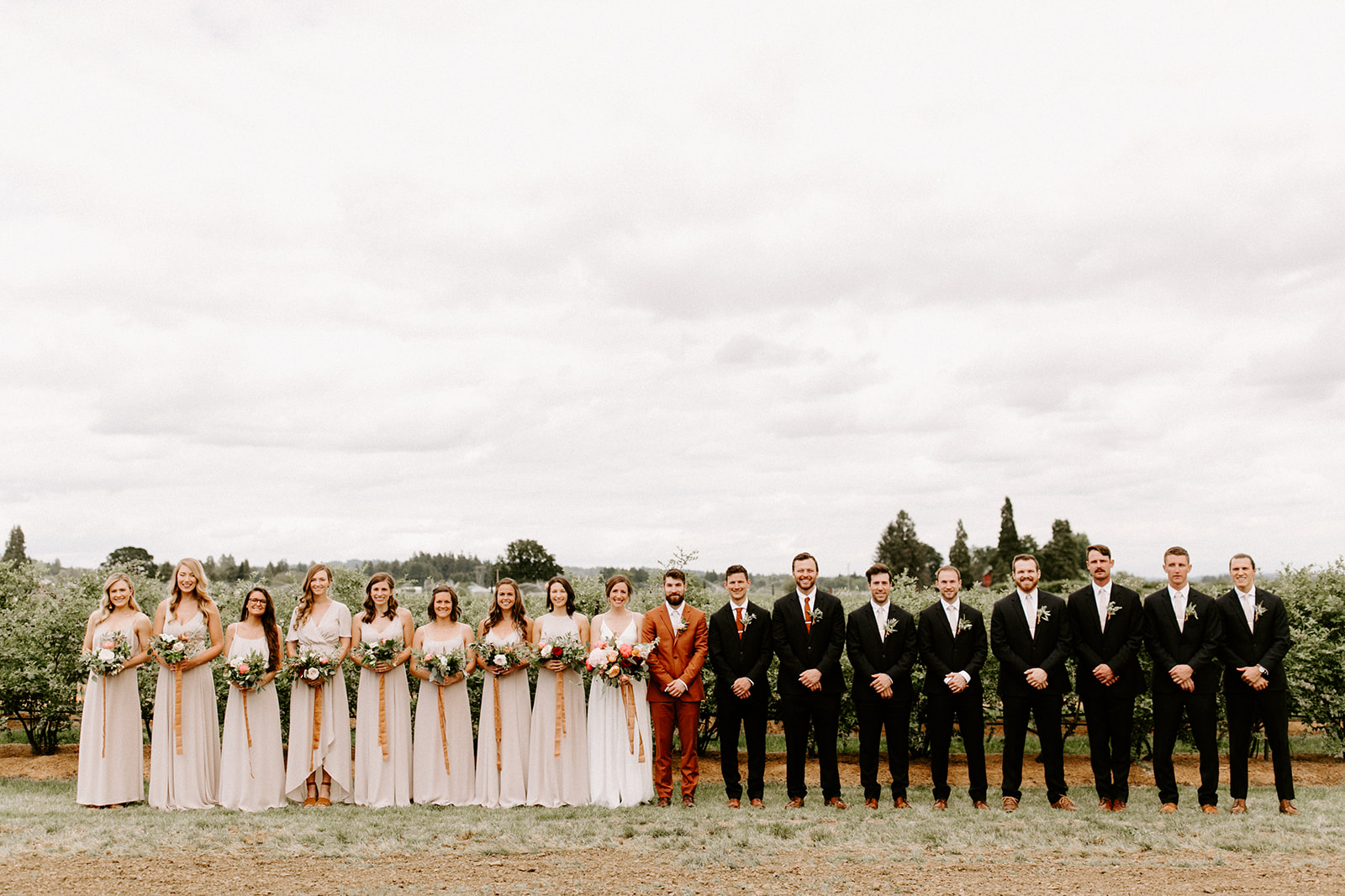 ButlerBarnPortlandOregonWeddingSarahandStephenDawnCharlesPhotographer-388.jpg