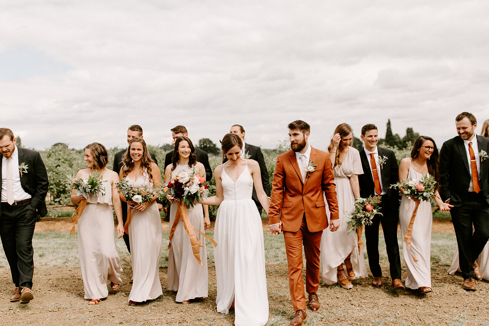 ButlerBarnPortlandOregonWeddingSarahandStephenDawnCharlesPhotographer-403.jpg