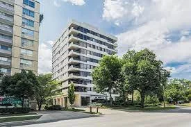 Contents Sale of a High End Avenue Road Condo