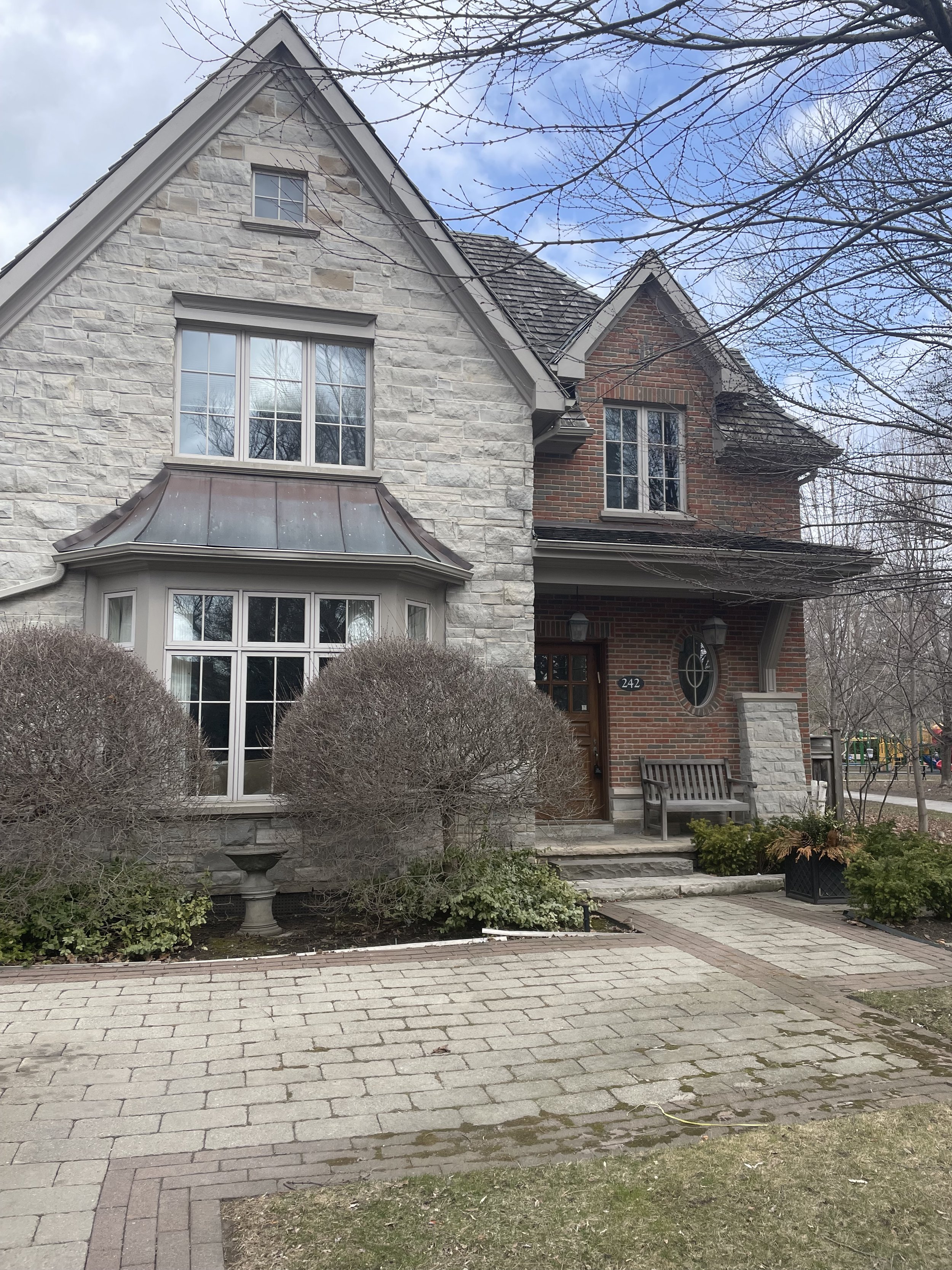 Contents Sale At Bathurst & Eglinton in Allenby
