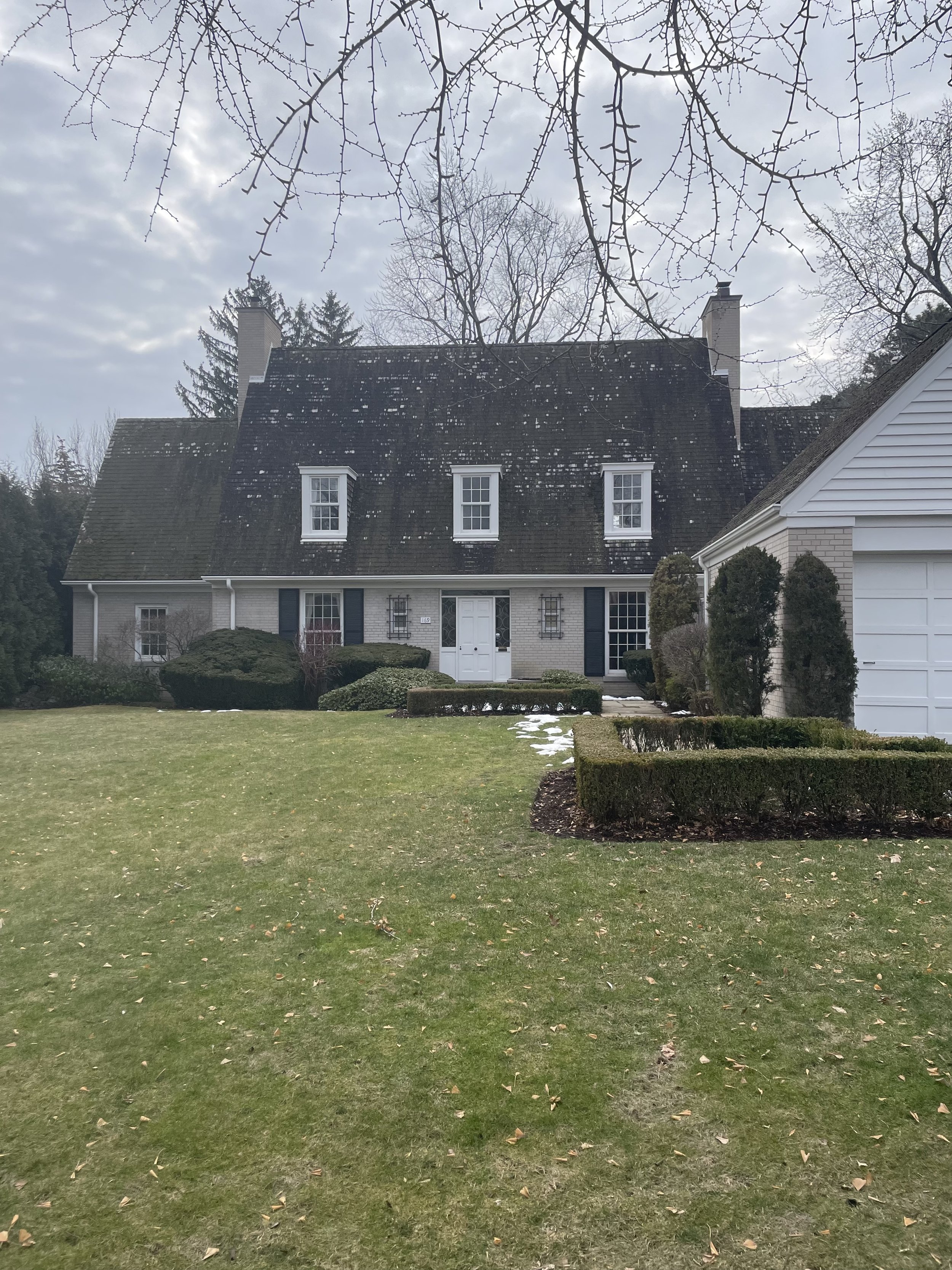Estate Sale of a Classic Teddington Park Road Home