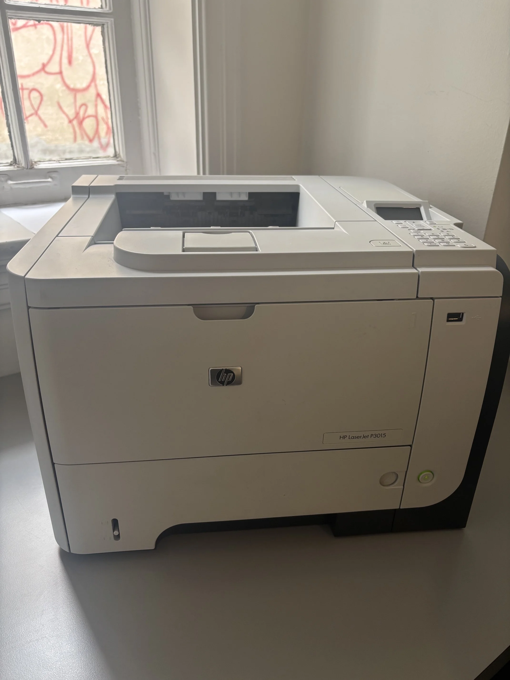 1 x HP Laserjet P3015