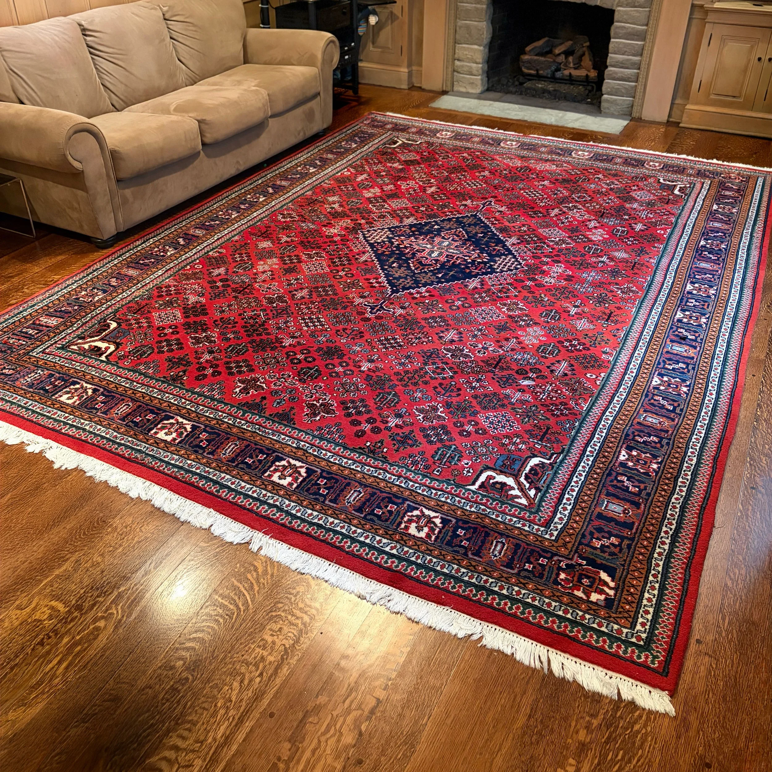 Hand Knotted Wool Carpet