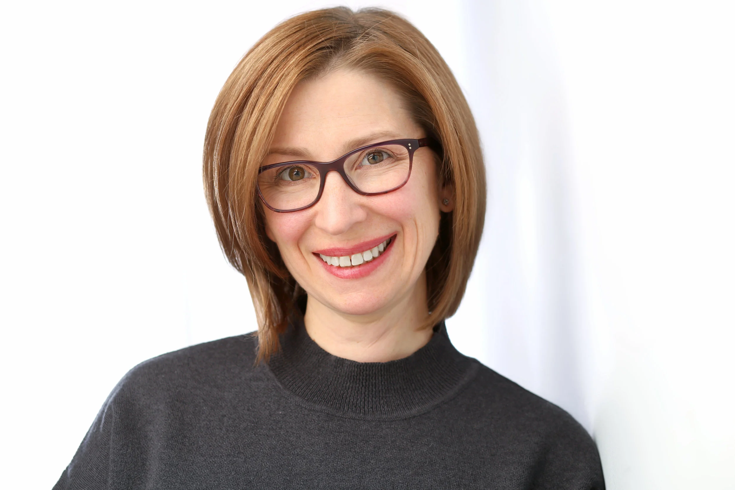 Jennifer Gregory headshot.jpg