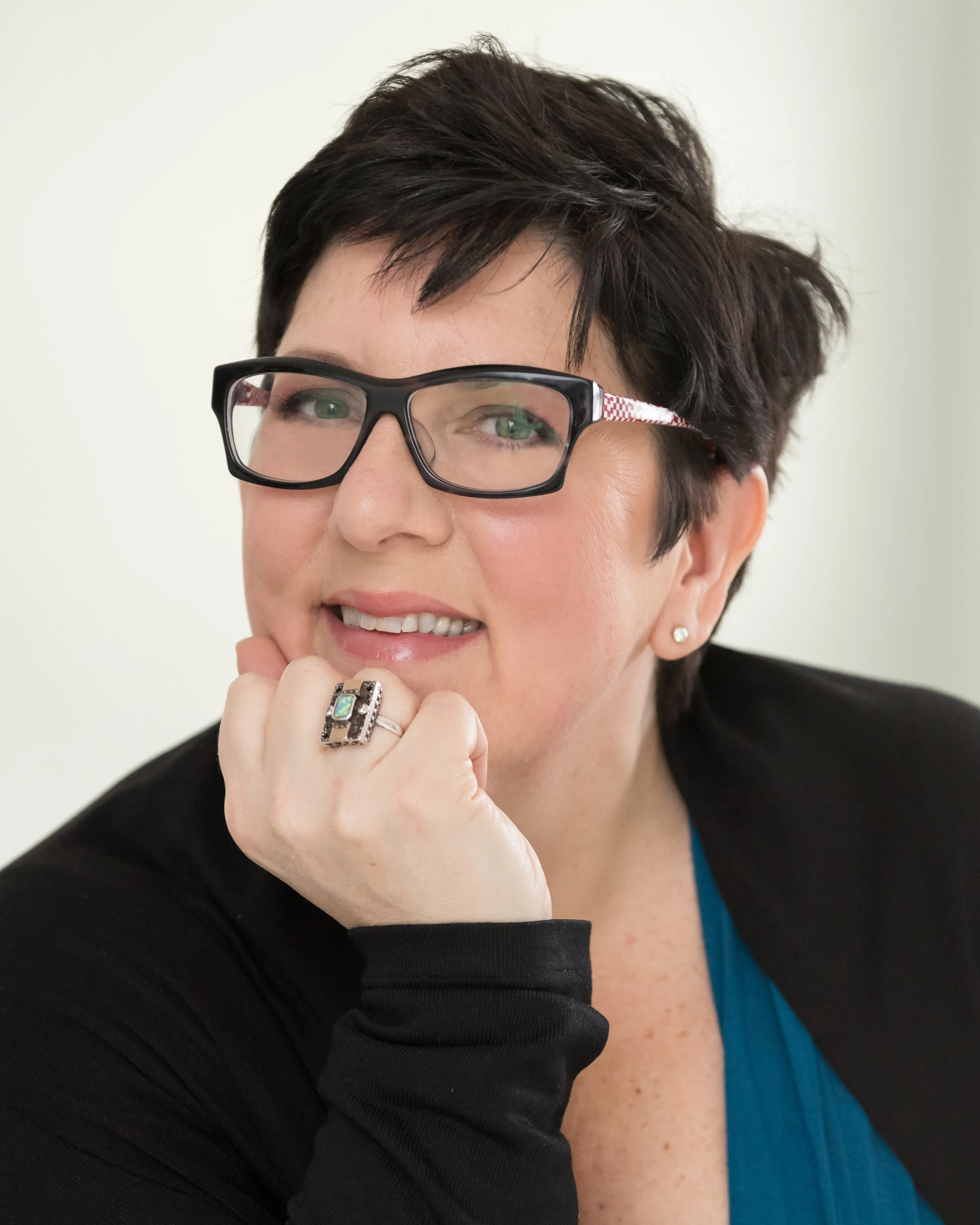 Dorri Ramati headshot.jpg