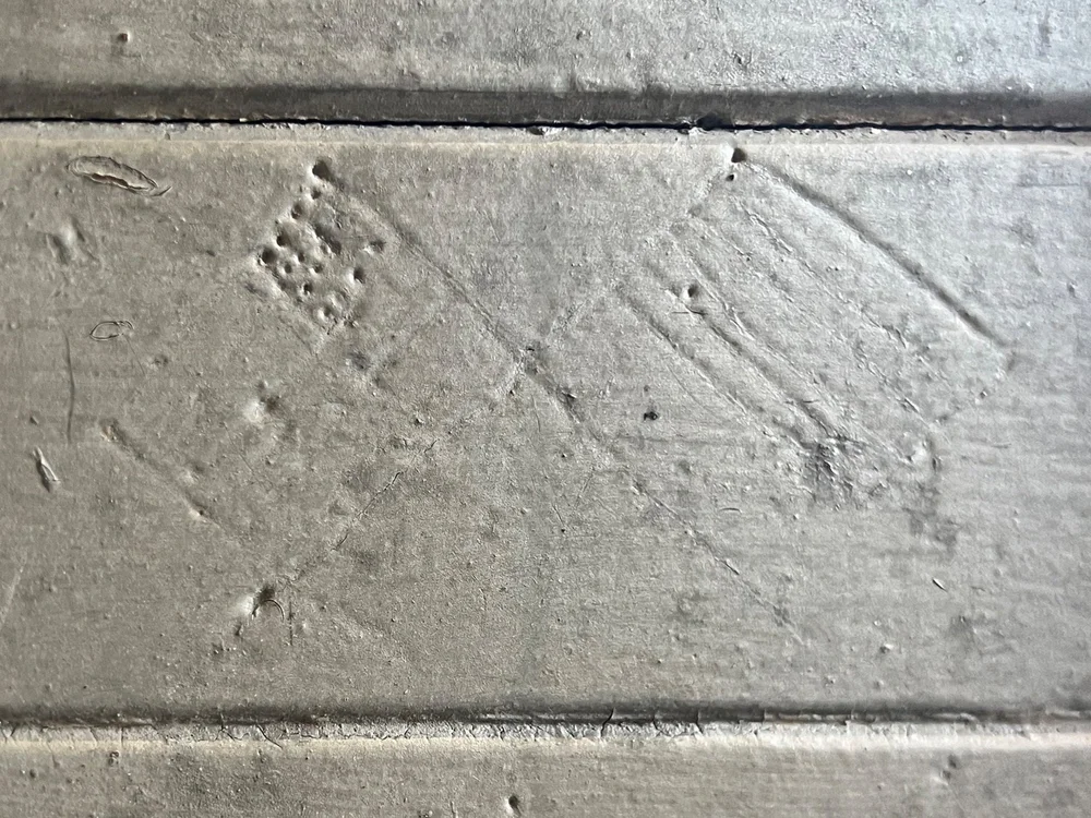 Crossed Flags / 205-W-3