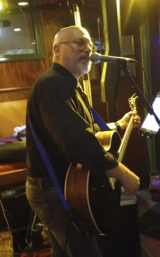 Live Music: Steve Bray