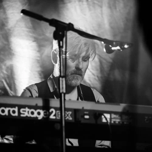 Kenny+headshot+original+2.jpg