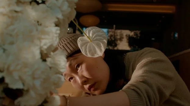 Floral signature with flower artist @yinari__ 🌸💐🌺

Production company: @hotel_rebel // @sandrahotelrebel 
DP, edit &amp; grade: 🙋🏼&zwj;♀️
Photographer: @mathildekarrer 
Lighting assistant: Arthur Miller