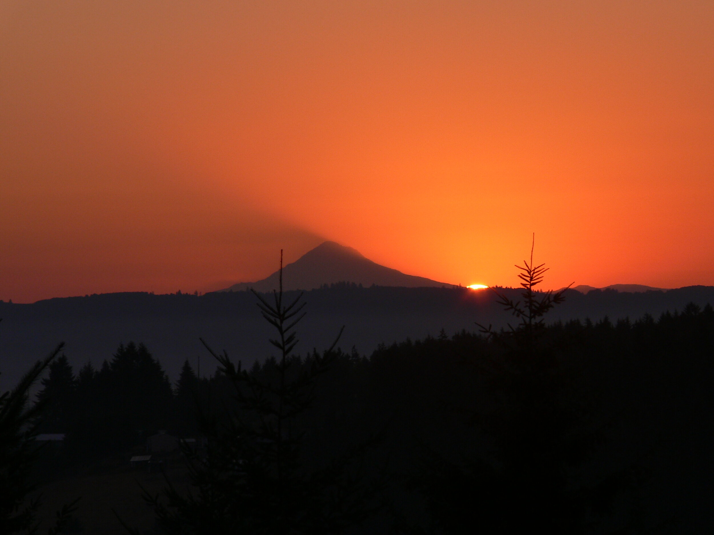Hood Shadow on Clouds1.JPG