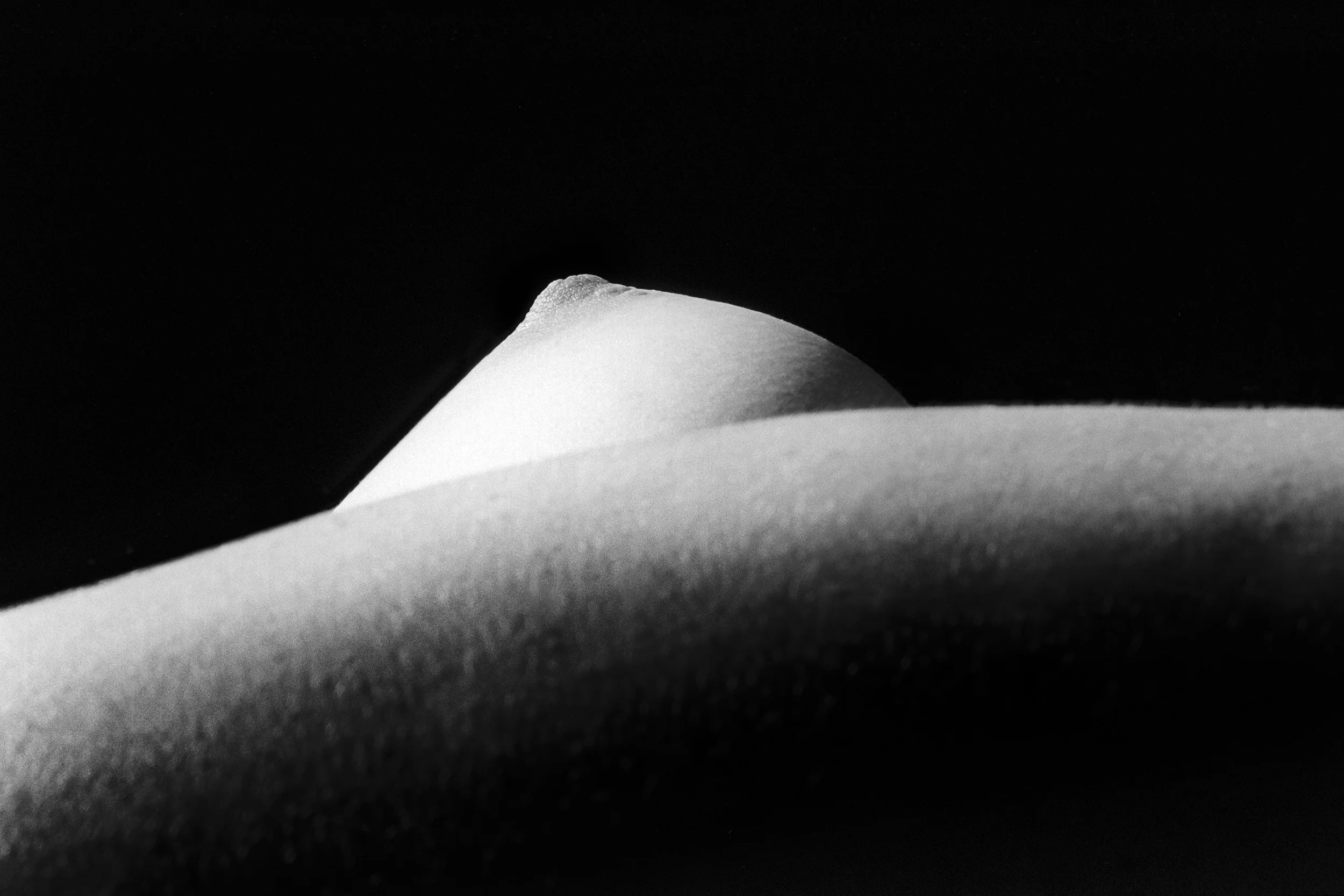 Nude_35_25.jpg