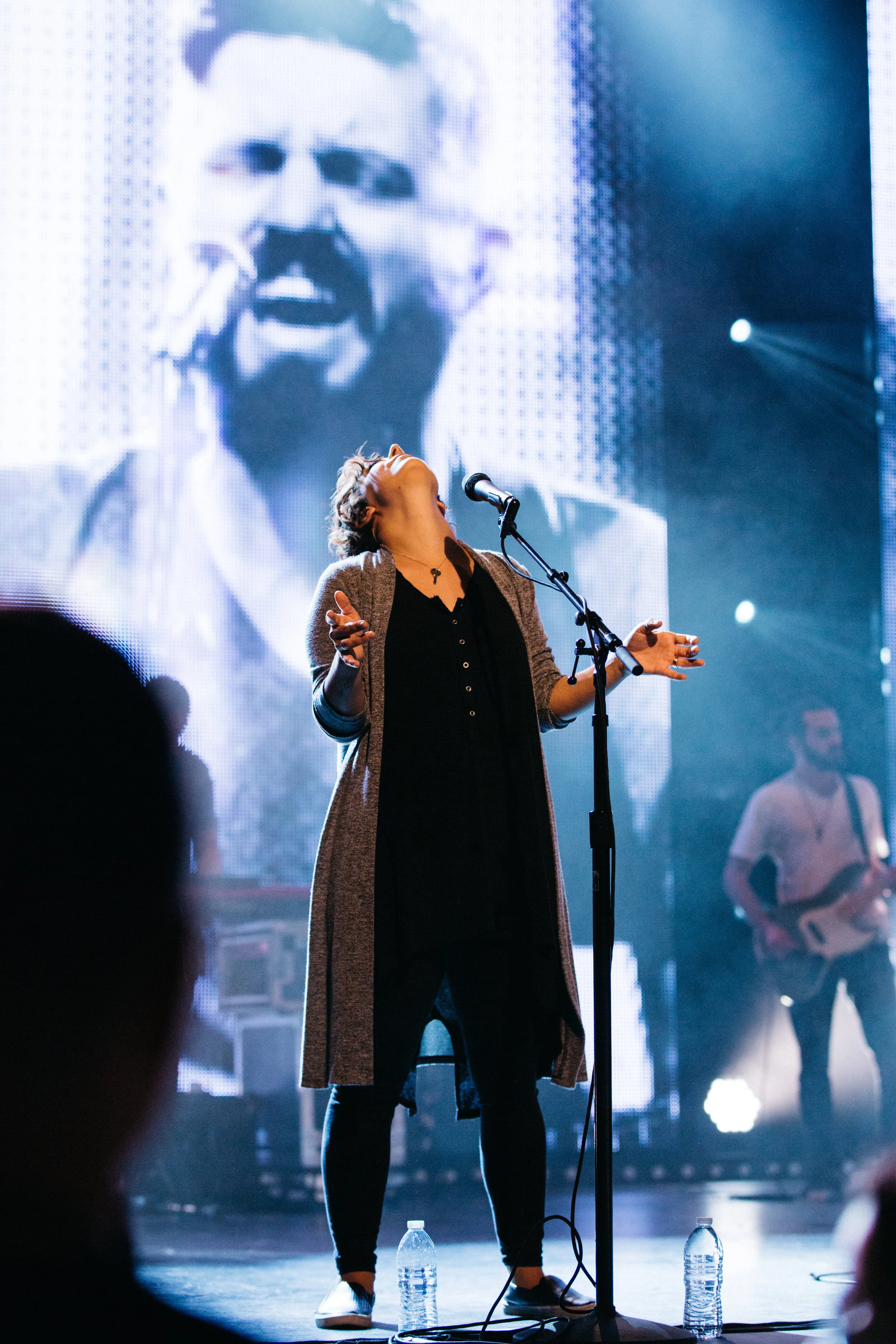 week1-day5-worship-jp-18.jpg