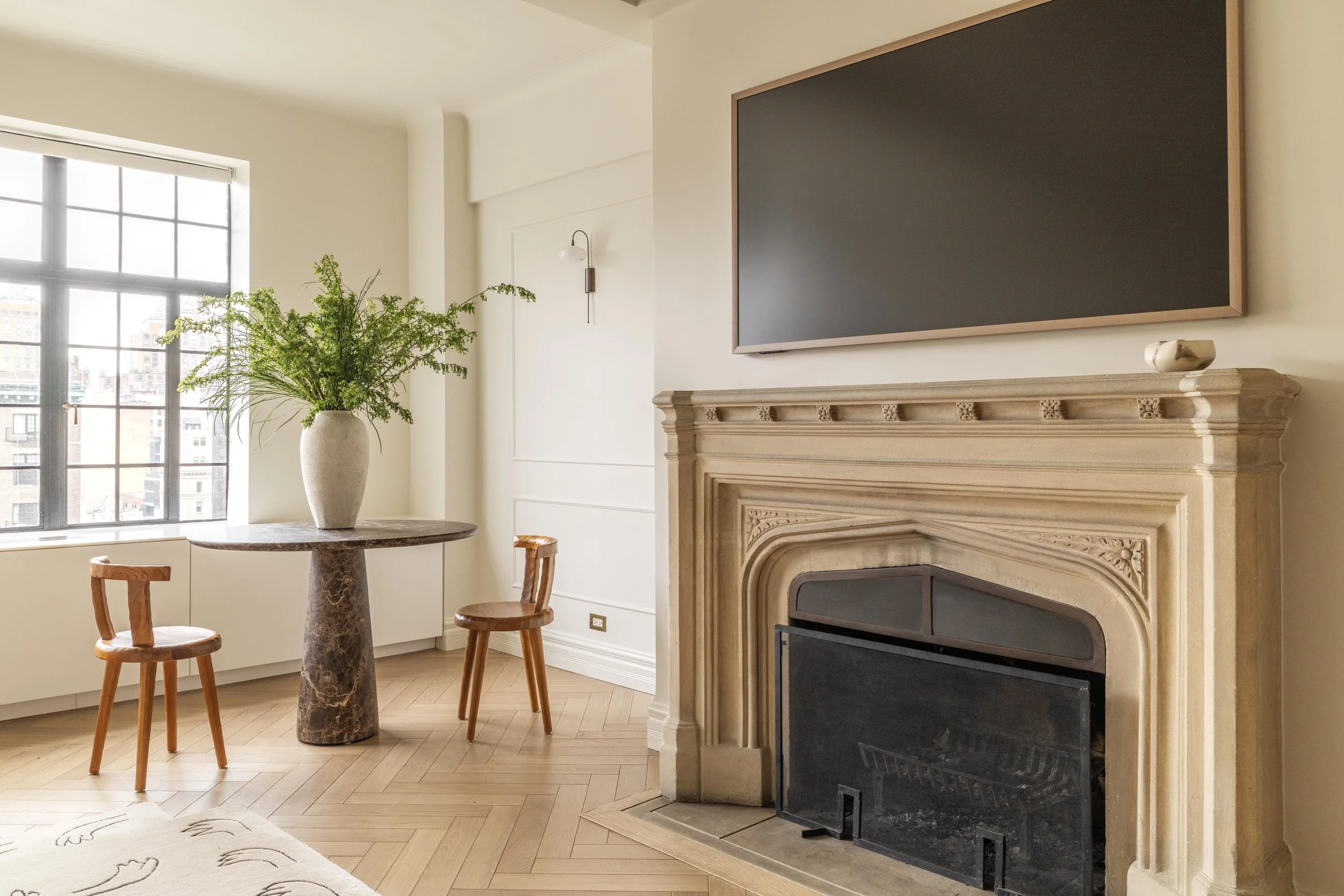 44 Gramercy #15A Living1 (1).jpg