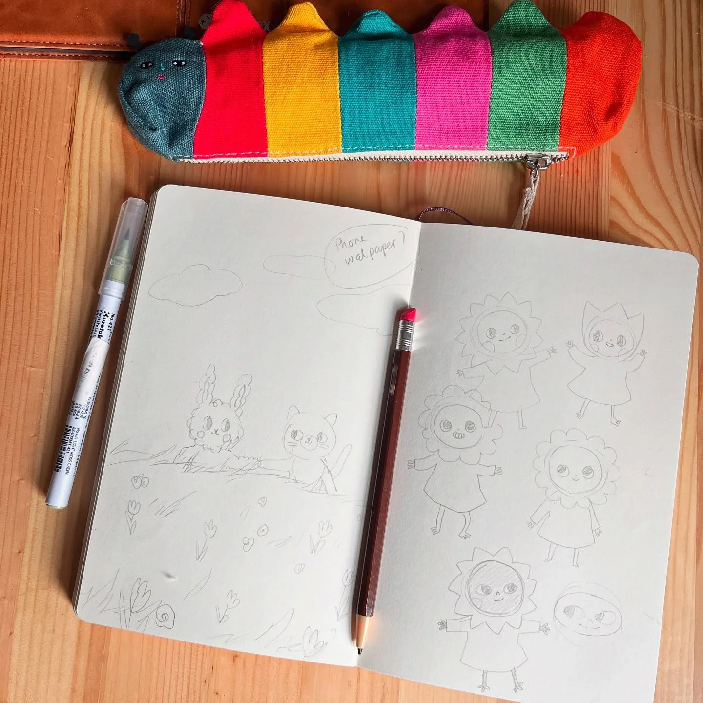 Little sketchbook doodles ☀️ 
.
.
#portfolio #picturebook #picturebookartists #bookillustration #bookillustrator #kidlit #kidlitart #kidlitportfolio #illustrationportfolio #artist #art #childrensbook #childrensbookillustration #picturebookillustratio