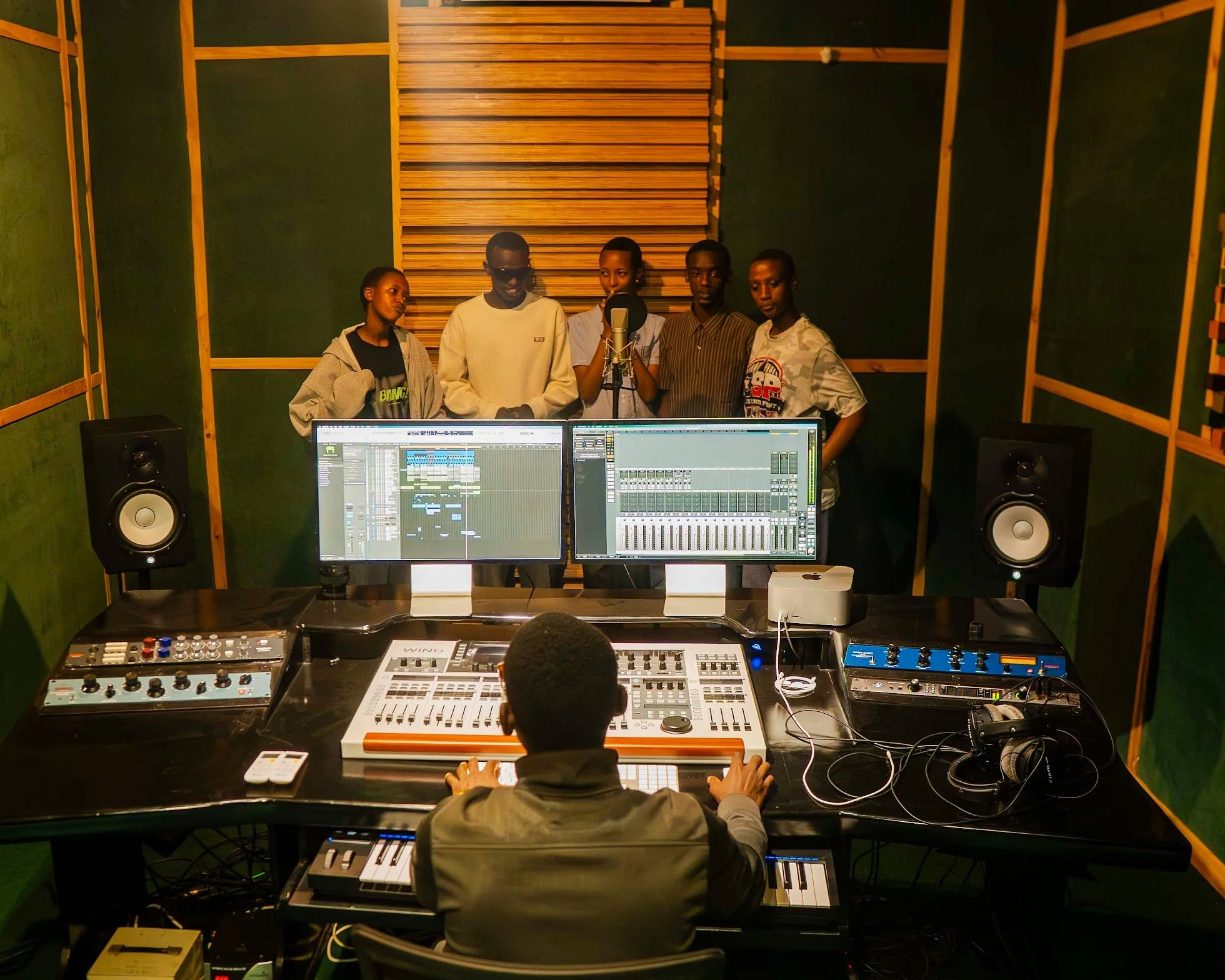 RECORDING STUDIO.JPG