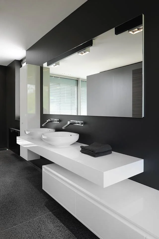 LolaCwikowski_GoessensMeubelmakersShowroom_02.jpg