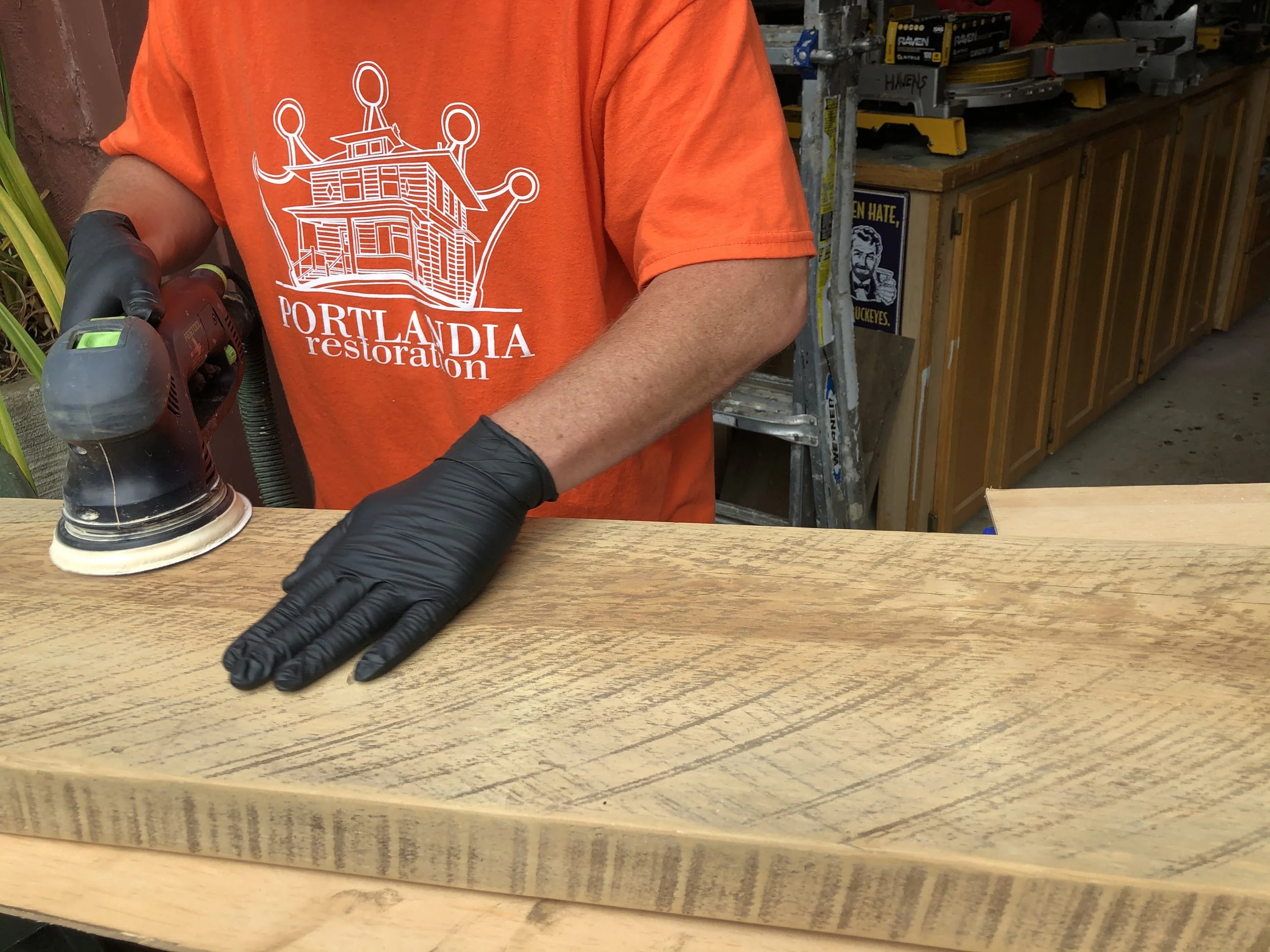 Preparing shelving for stain