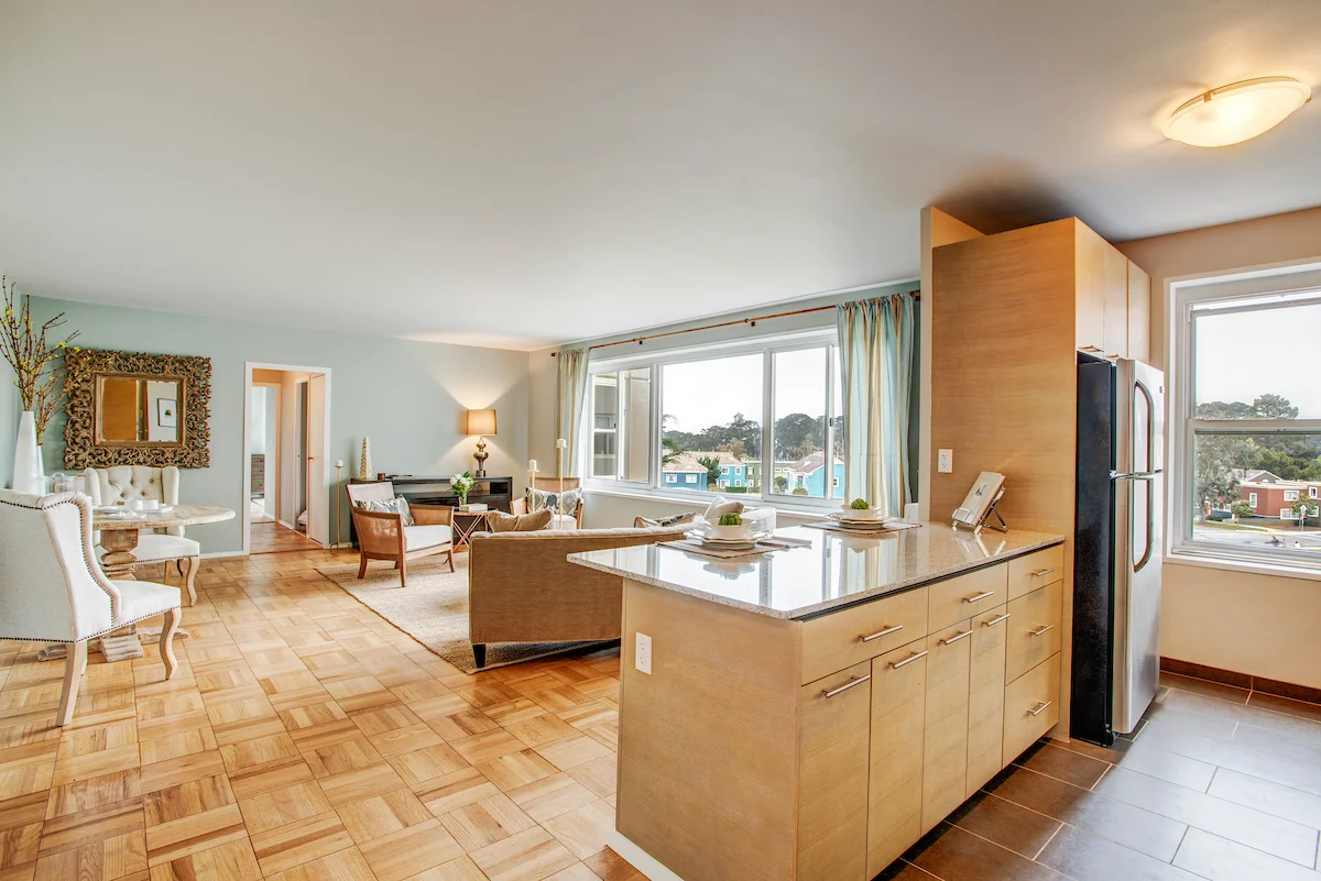 Large Studio, 1, 2, 3 BR Apts With SF Views Parkmerced