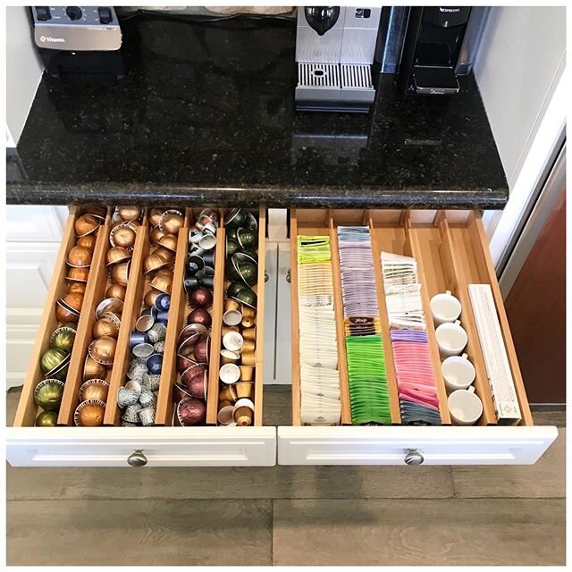 Up at 4am for a family road-trip today 😴 Kinda wishing I had access to this amazing coffee/tea drawer I recently refined. Bamboo dividers are going to be your drawers new best friend, the possibilities are endless 🙌🏼