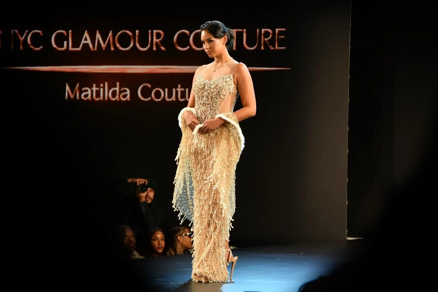 Second post dedicated to @matildacouture at this years NYFW ✨ 
@runway7fashion 
#runway7fashion #runway7 #nyfw #newyorkfashionweek #matildacouture