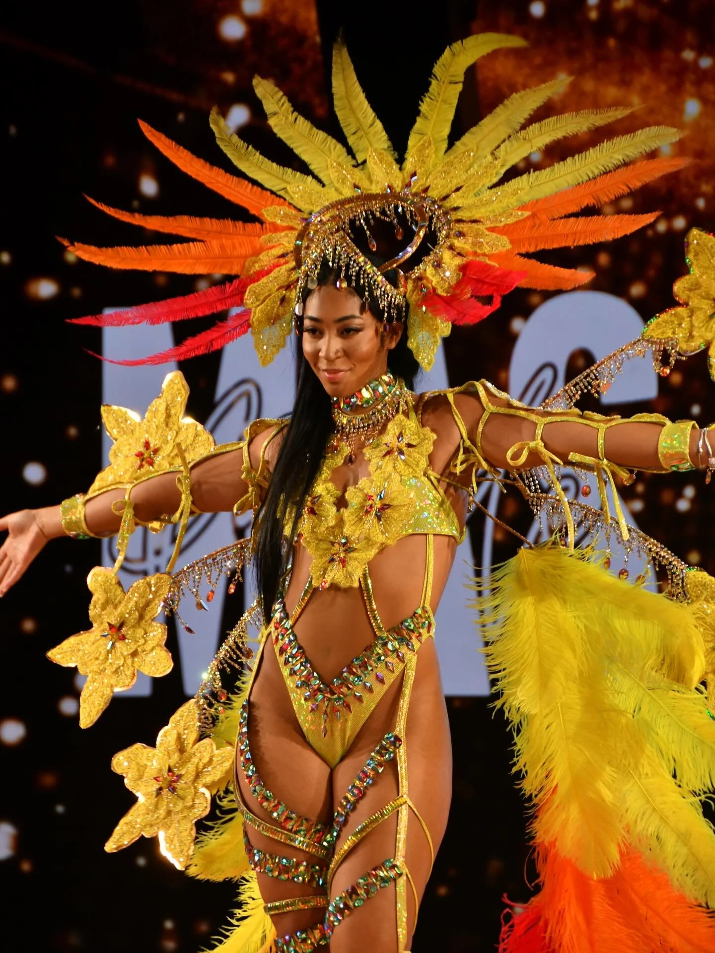 Have you ever seen anything more beautiful than these designs by @simblas ✨

@runway7fashion 
#runway7fashion #nyfw #newyorkfashionweek #simblas