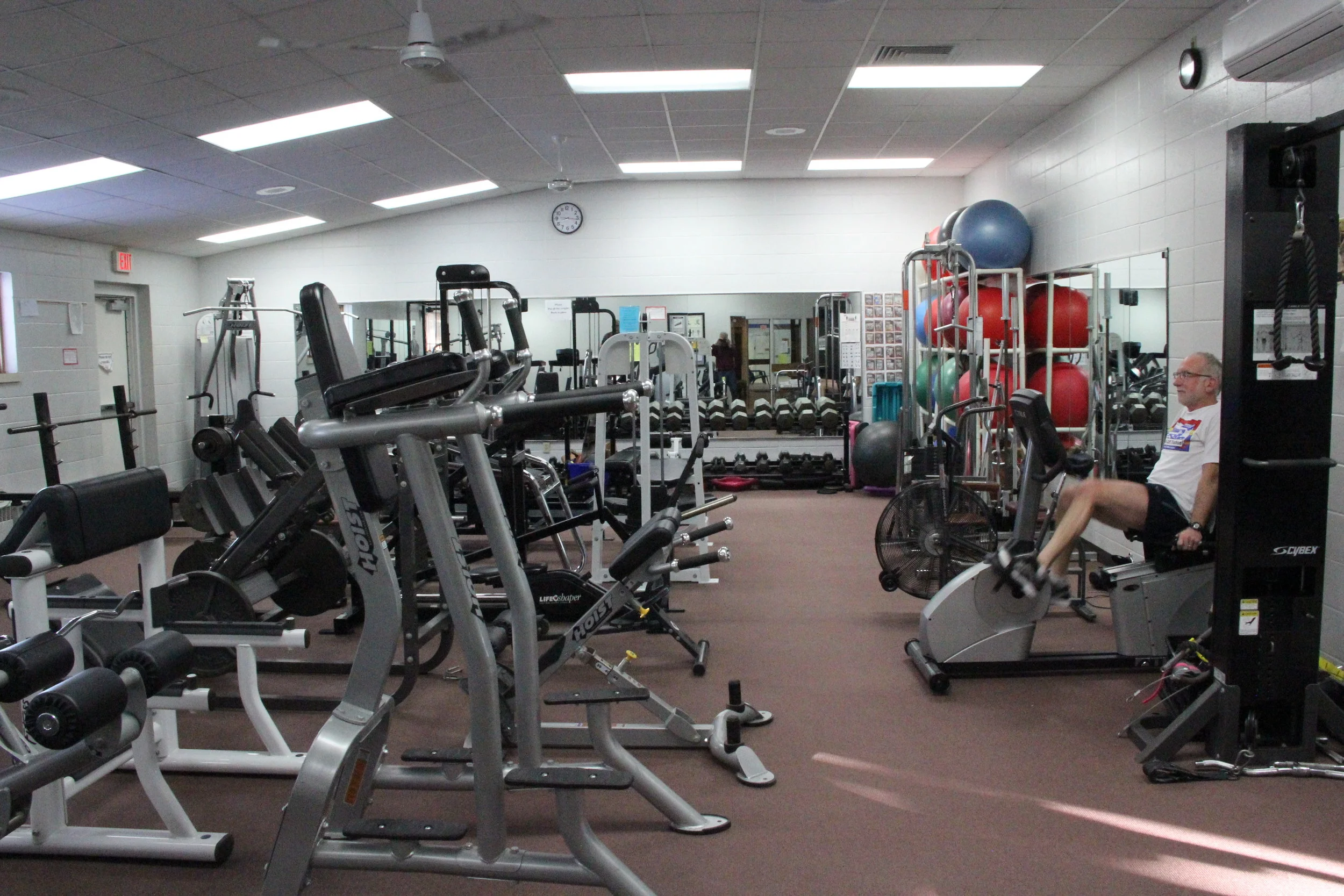Mosling_Recreation_Center_Weight_Room.JPG